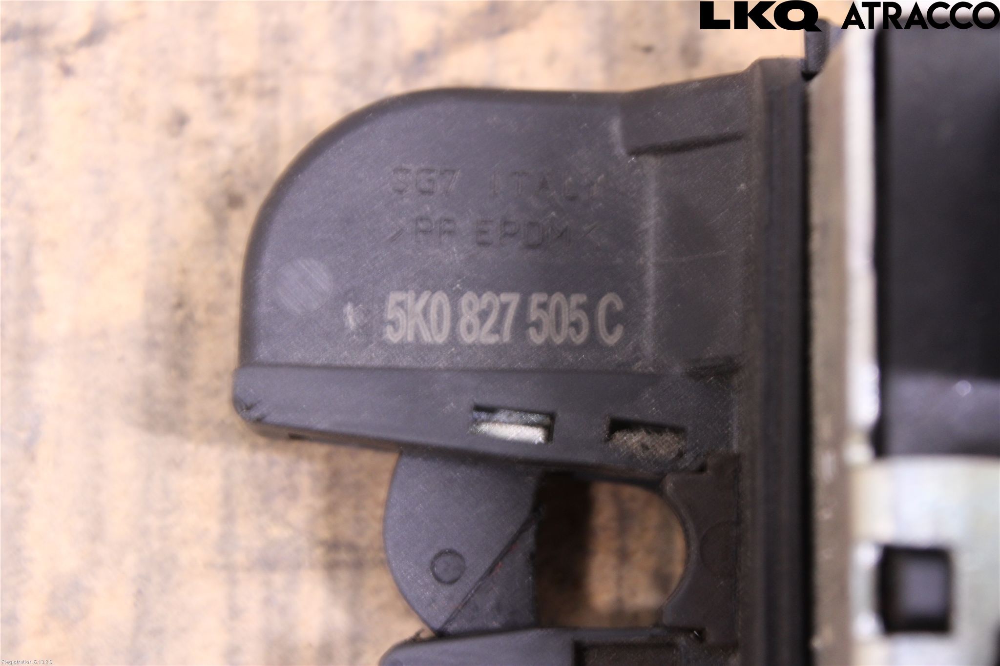 Volkswagen VW GOLF VI 09-13 Bakluke-Lokk Låsekasse