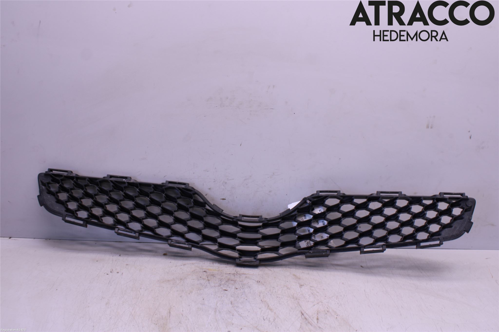 Toyota YARIS XP90 06-11 Grill Komplett
