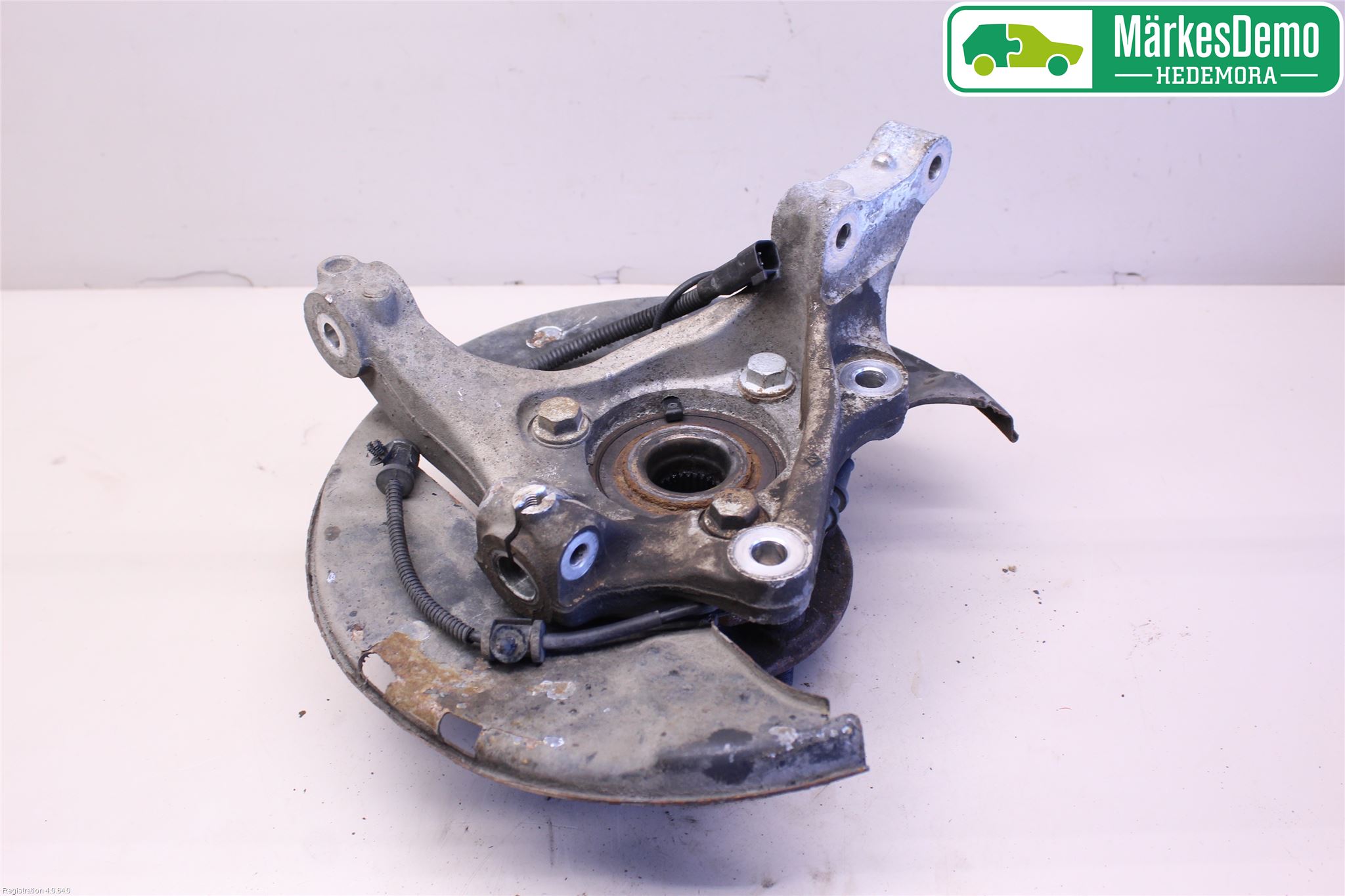 Opel INSIGNIA 09-16 Spindel Vf