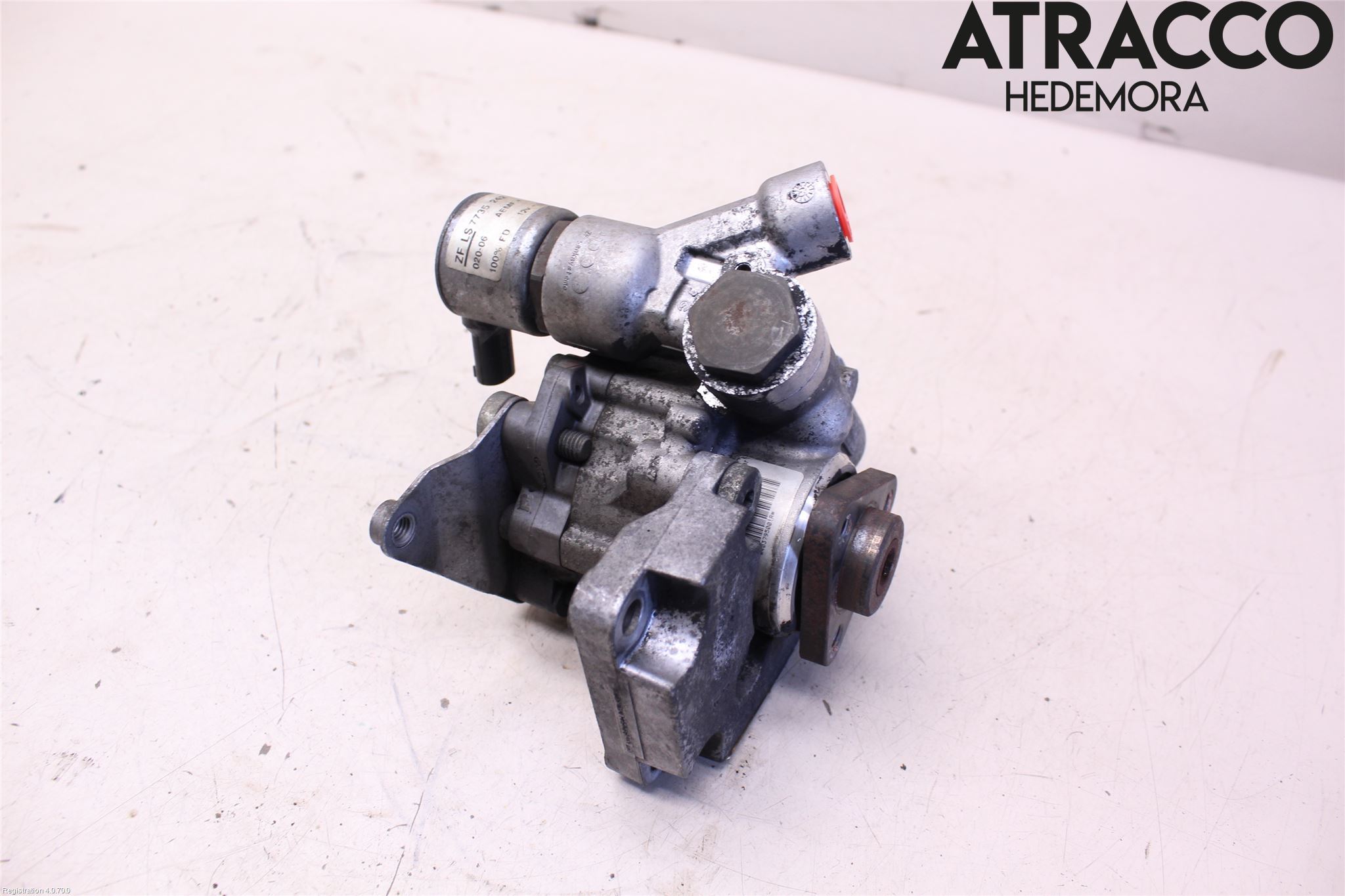 BMW 5 E60/61 Sed/Tou 02-10 Servo Pumpe