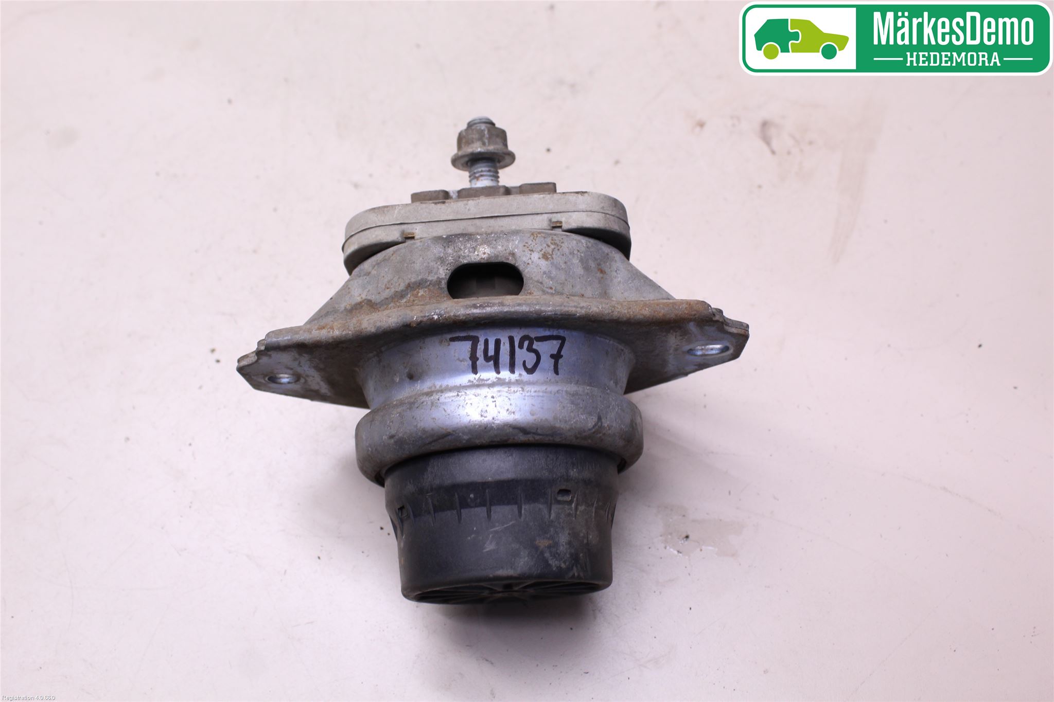 Landrover LAND ROVER DISCOVERY 4 10-16 Motor Feste Gummi