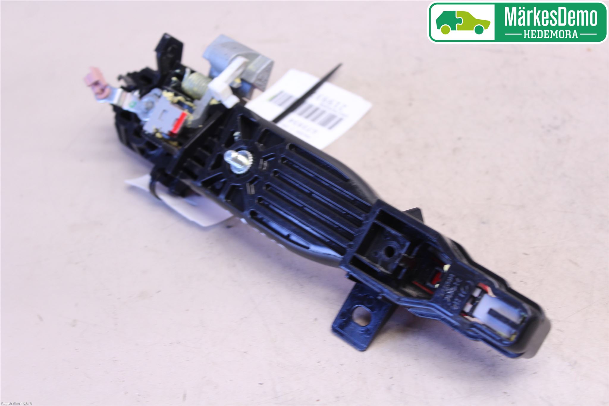 Mazda 2 (DE) 08-15 Dørhandtak Ytre Venstre