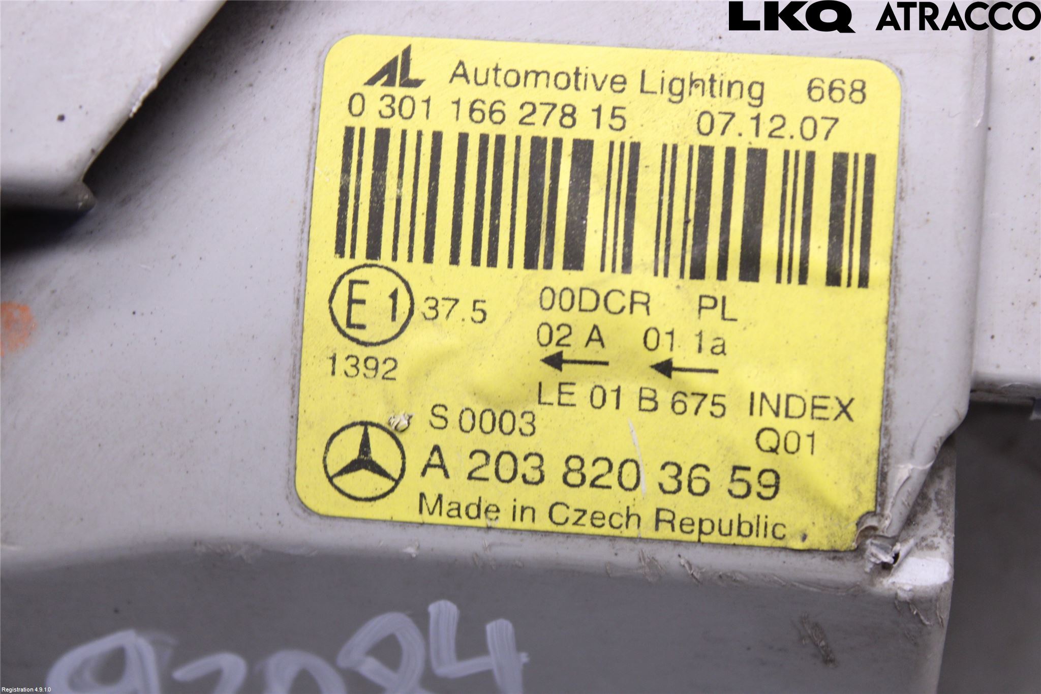 Mercedes-Benz MB C (203) 00-07 Frontlykt Høyre
