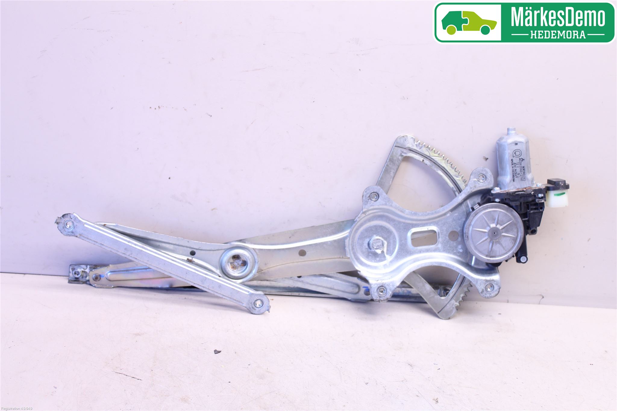 Mitsubishi L200 06-15 Vindusheis El Komp