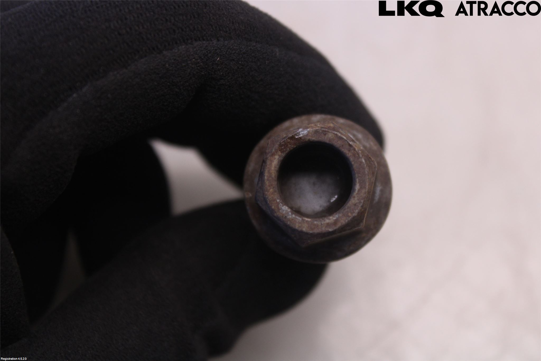 Dacia DUSTER 18-24 Hjulmutter - Bolt - Sett