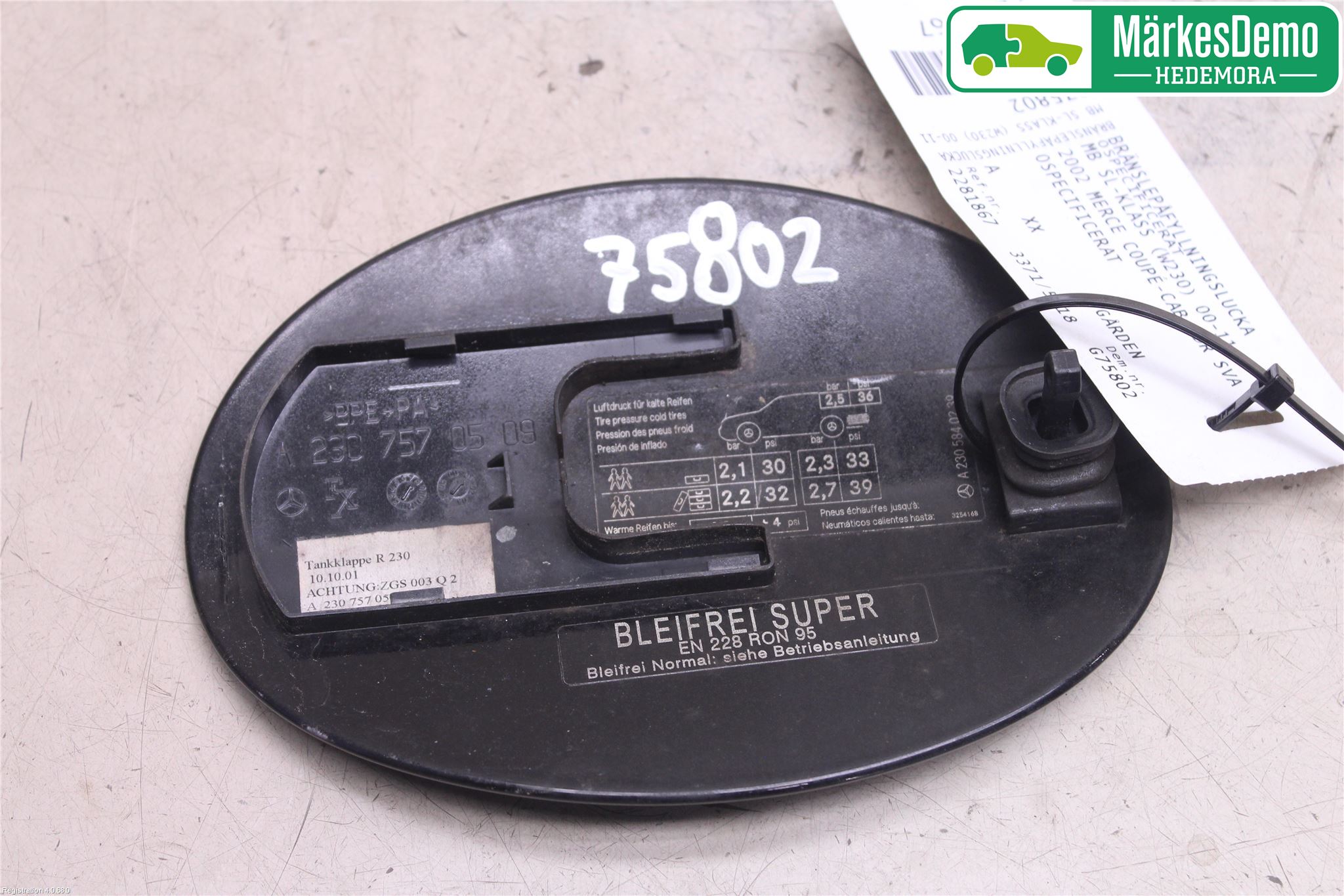 Mercedes-Benz MB SL-KLASS (R230) 00-11 Drivstoff Tankluke