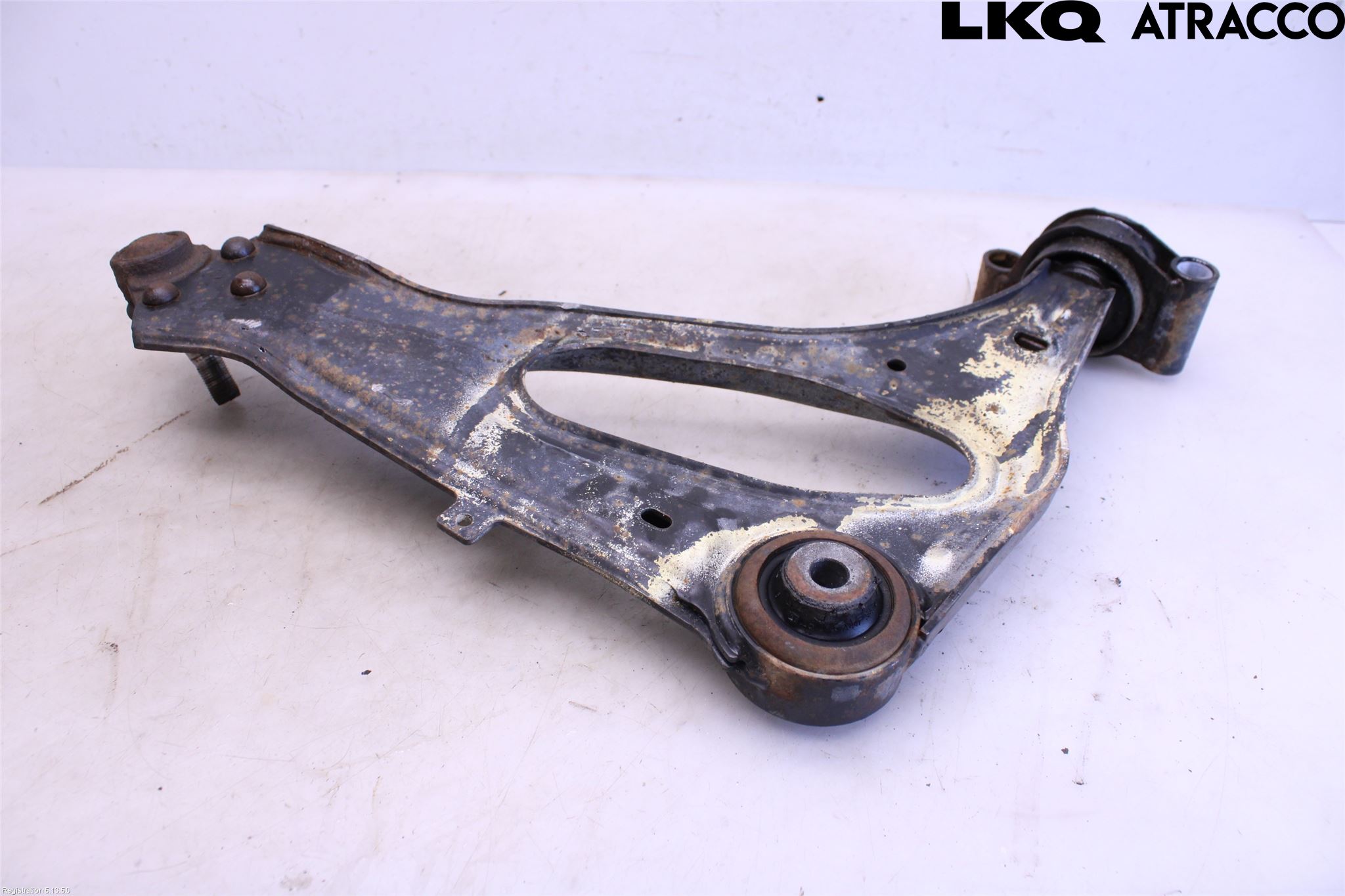 Mercedes-Benz MB VITO/V-KLASS (W640,W447,W448) 14- Bærearm Foran Venstre Nedre