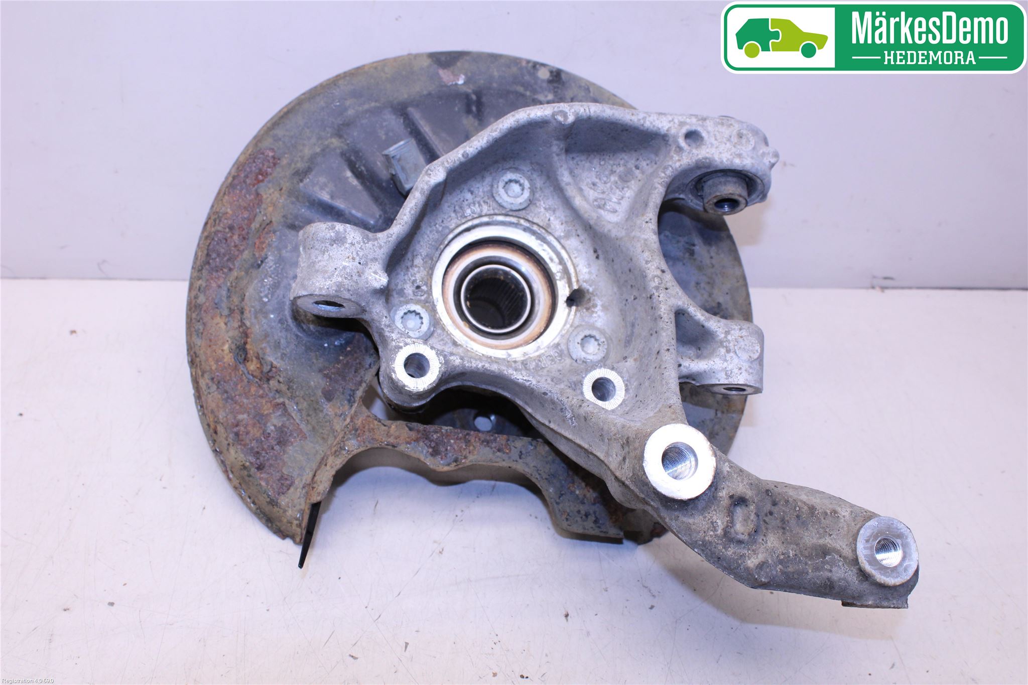 Volkswagen VW PASSAT 15-19 Spindel Hb
