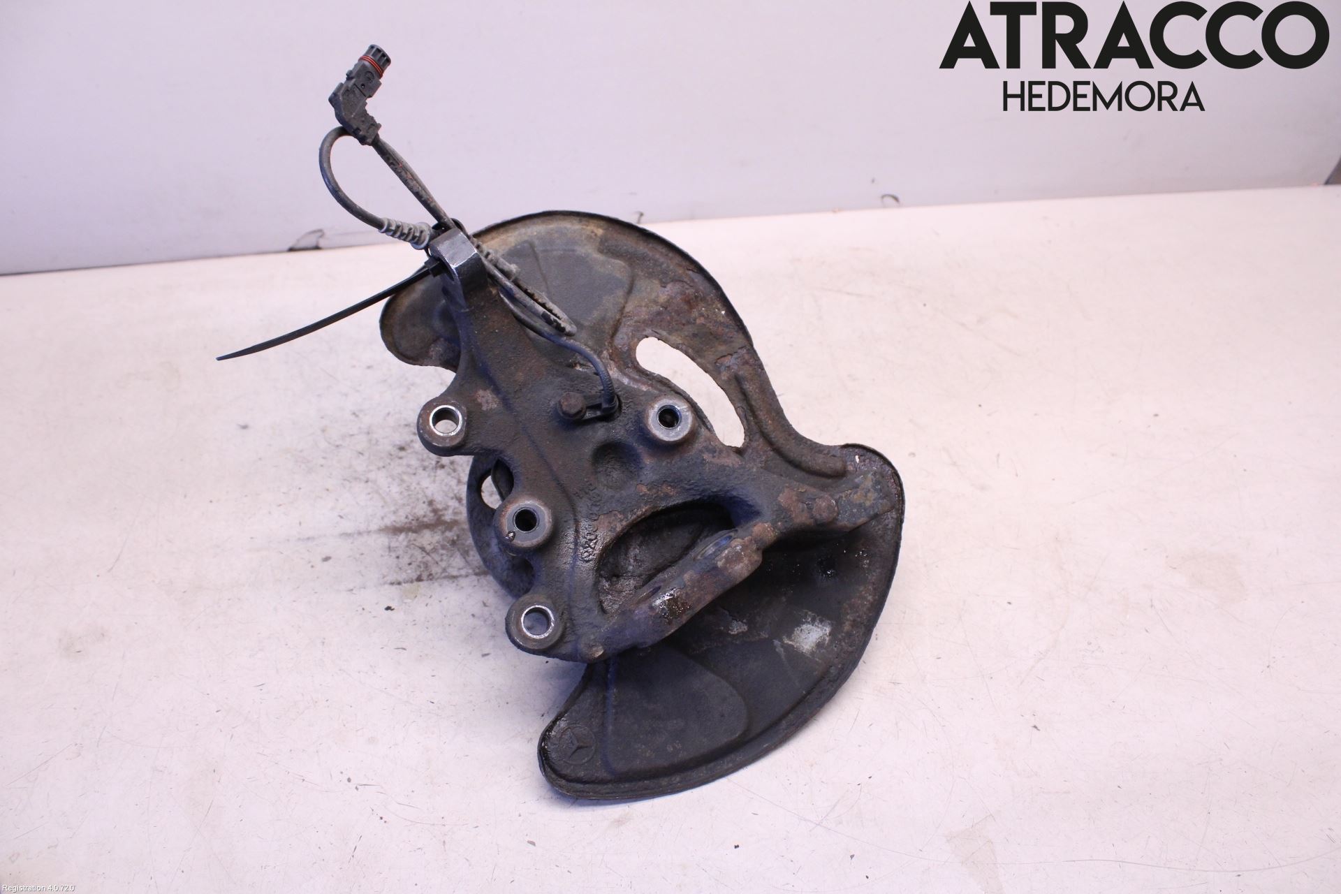 Mercedes-Benz MB C (203) 00-07 Spindel Vf