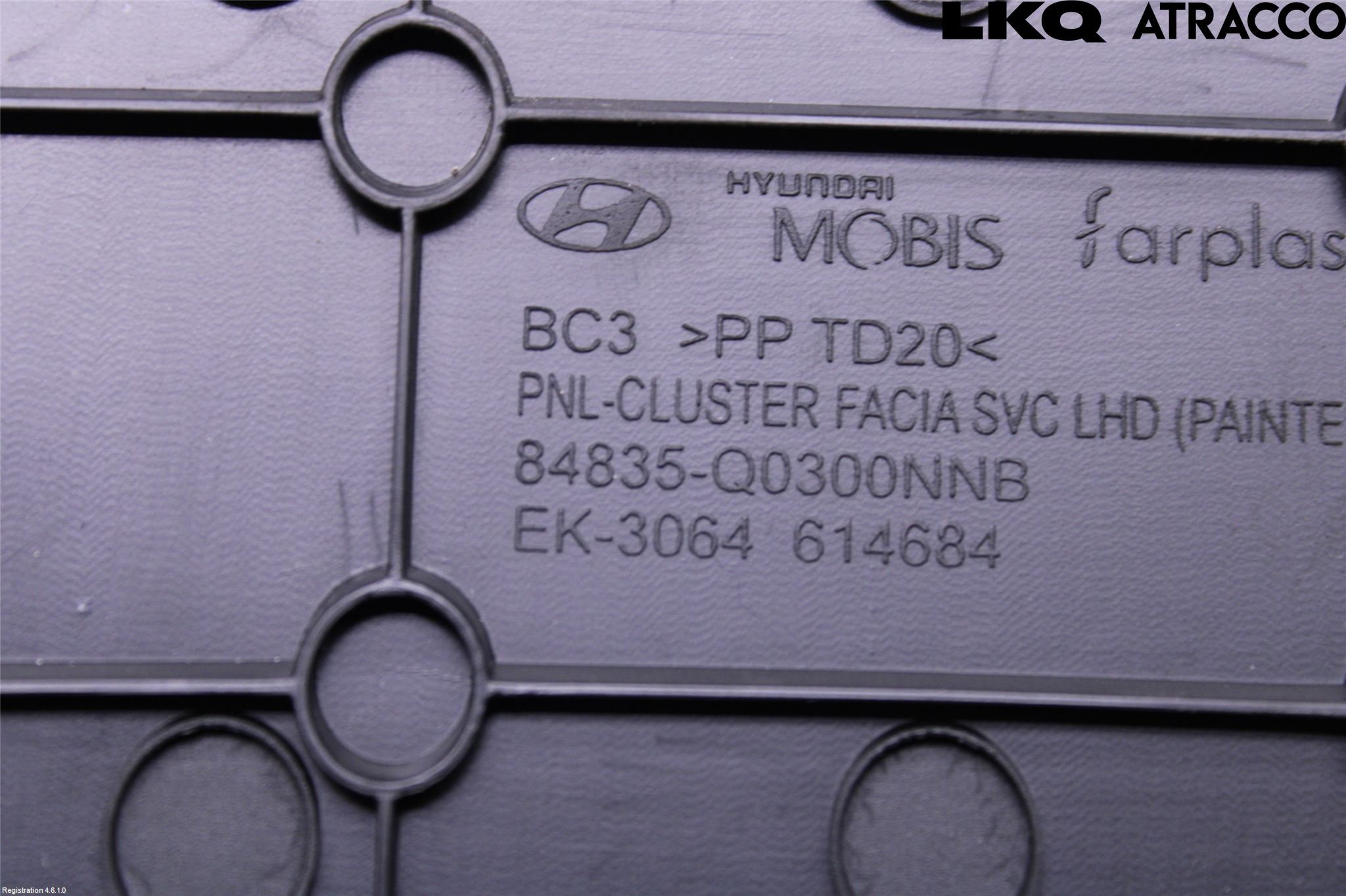 Hyundai BAYON BC3 21- Innr Dekor Instrbord