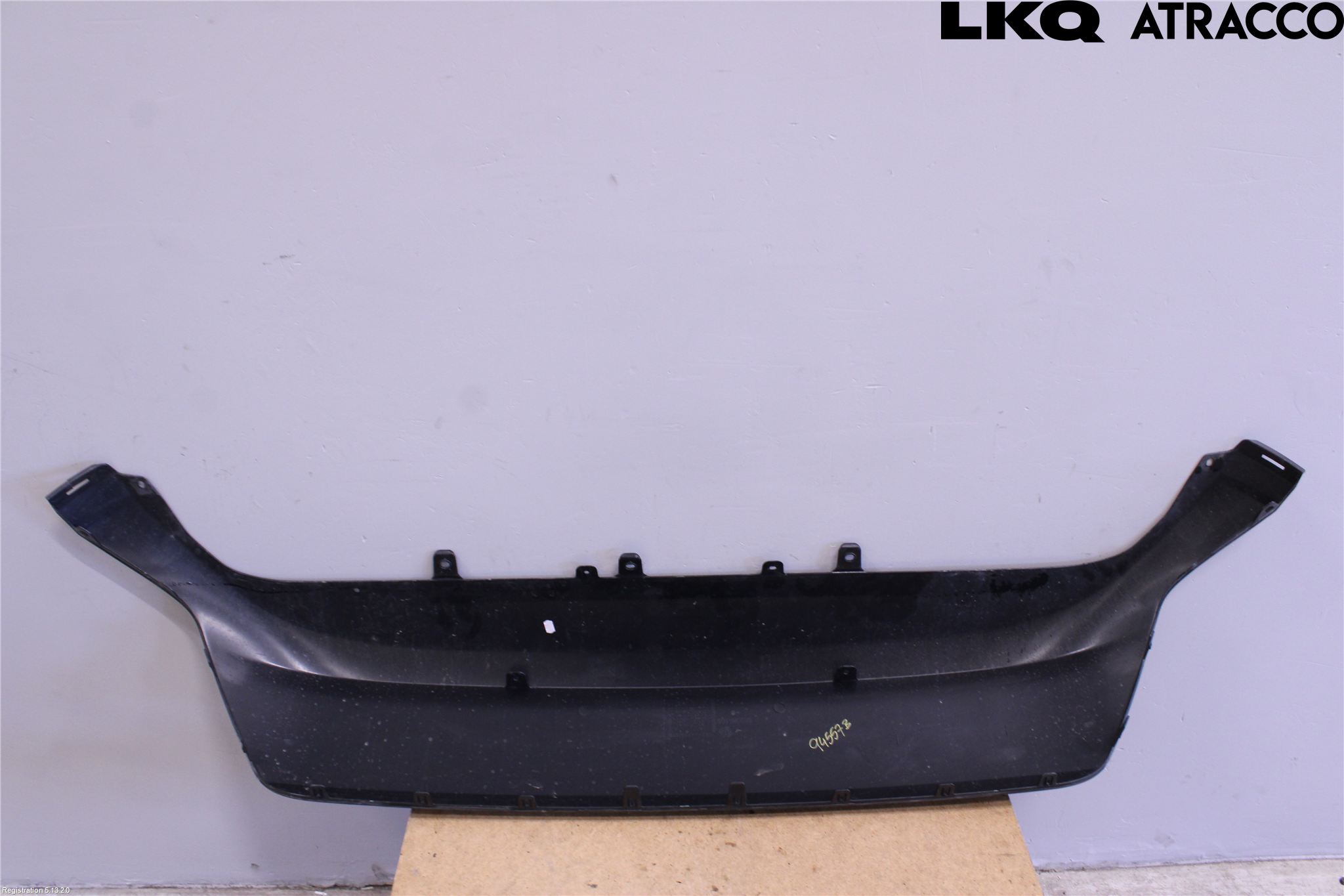 Toyota YARIS CROSS XP21 21- Støtfanger Bak Midt Del