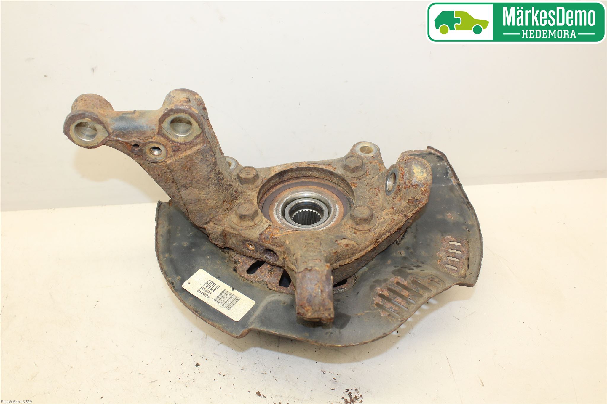 Toyota AURIS 07-09 Spindel Vf