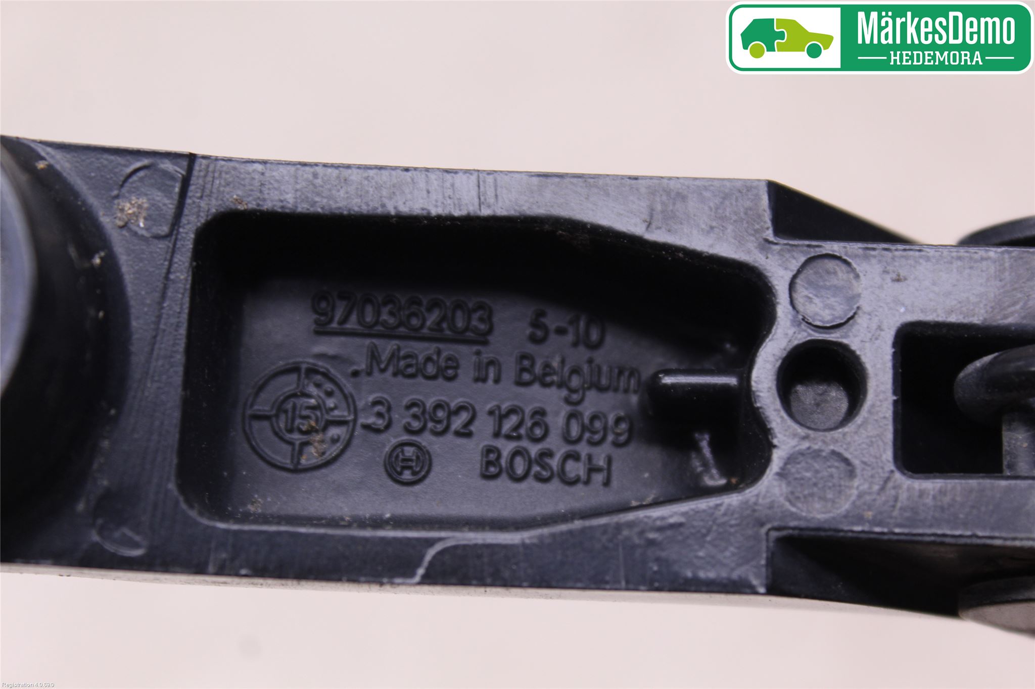 Toyota AVENSIS 16-18 Viskerarm-Armer Frontrute
