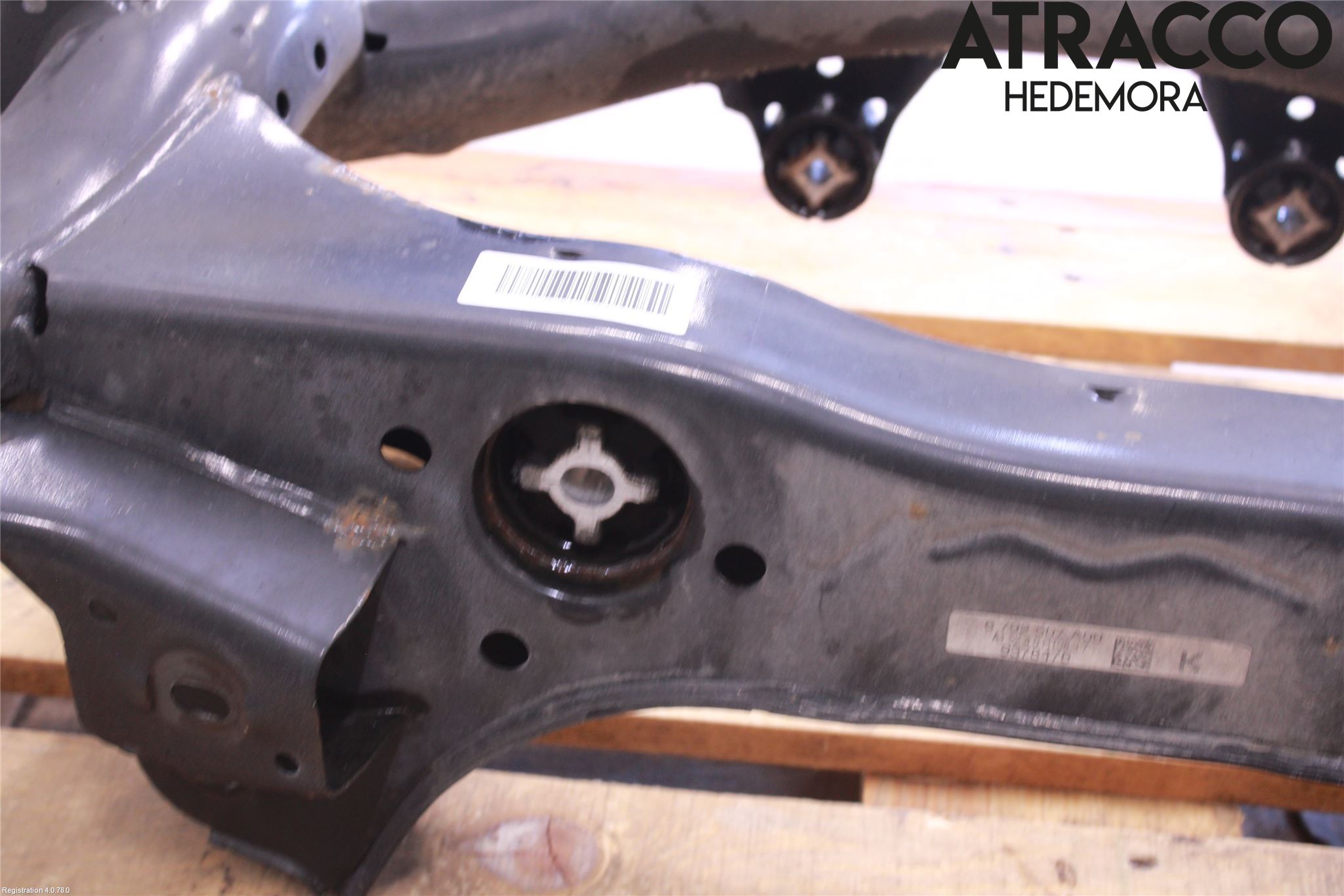 BMW 4 F32/F33/F82/F83 13-20 Bakaksel Feste Travers-Ramme