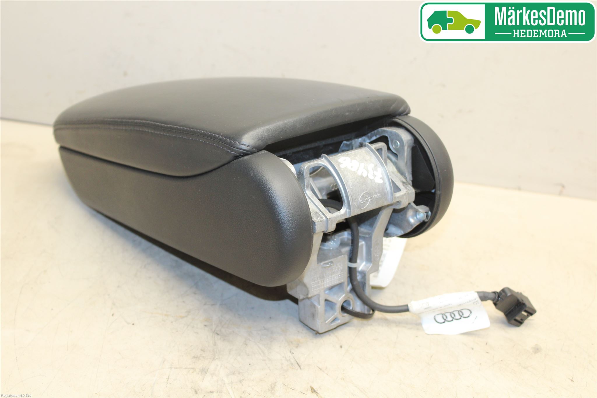 Audi A6/S6     05-11 Innr Armlene