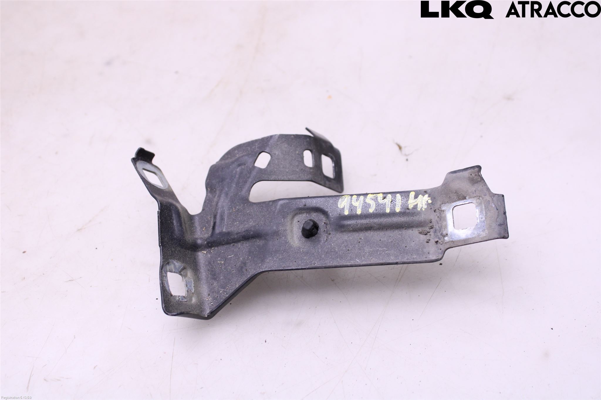 BMW 4 F32/F33/F82/F83 13-20 Fenderfeste Foran Høy