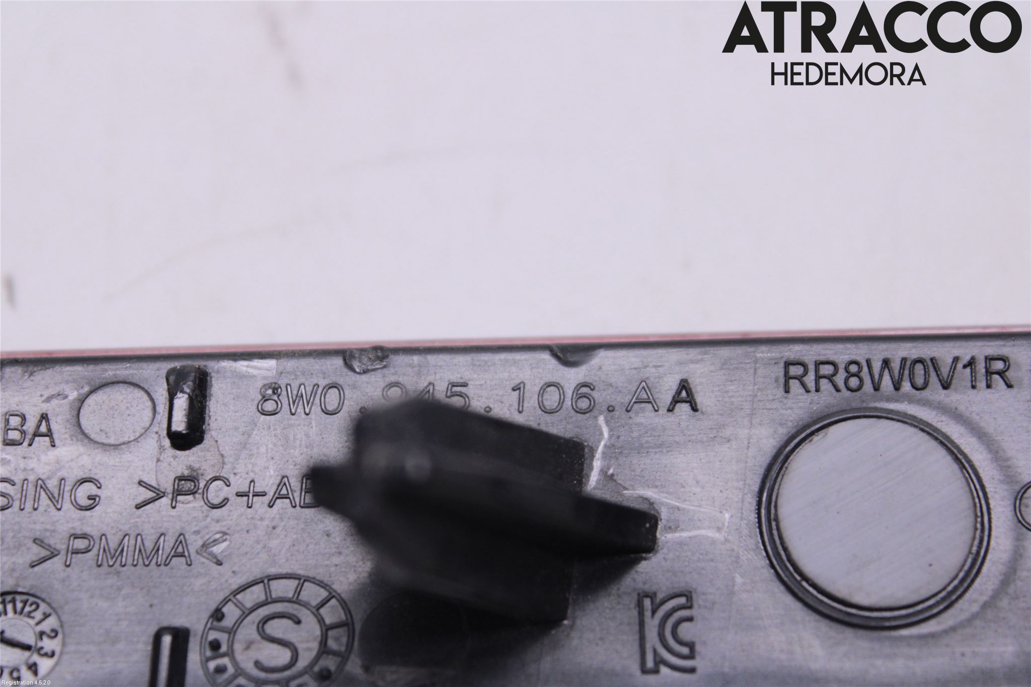 Audi A4/S4 B9 16-19 Refleks Bak