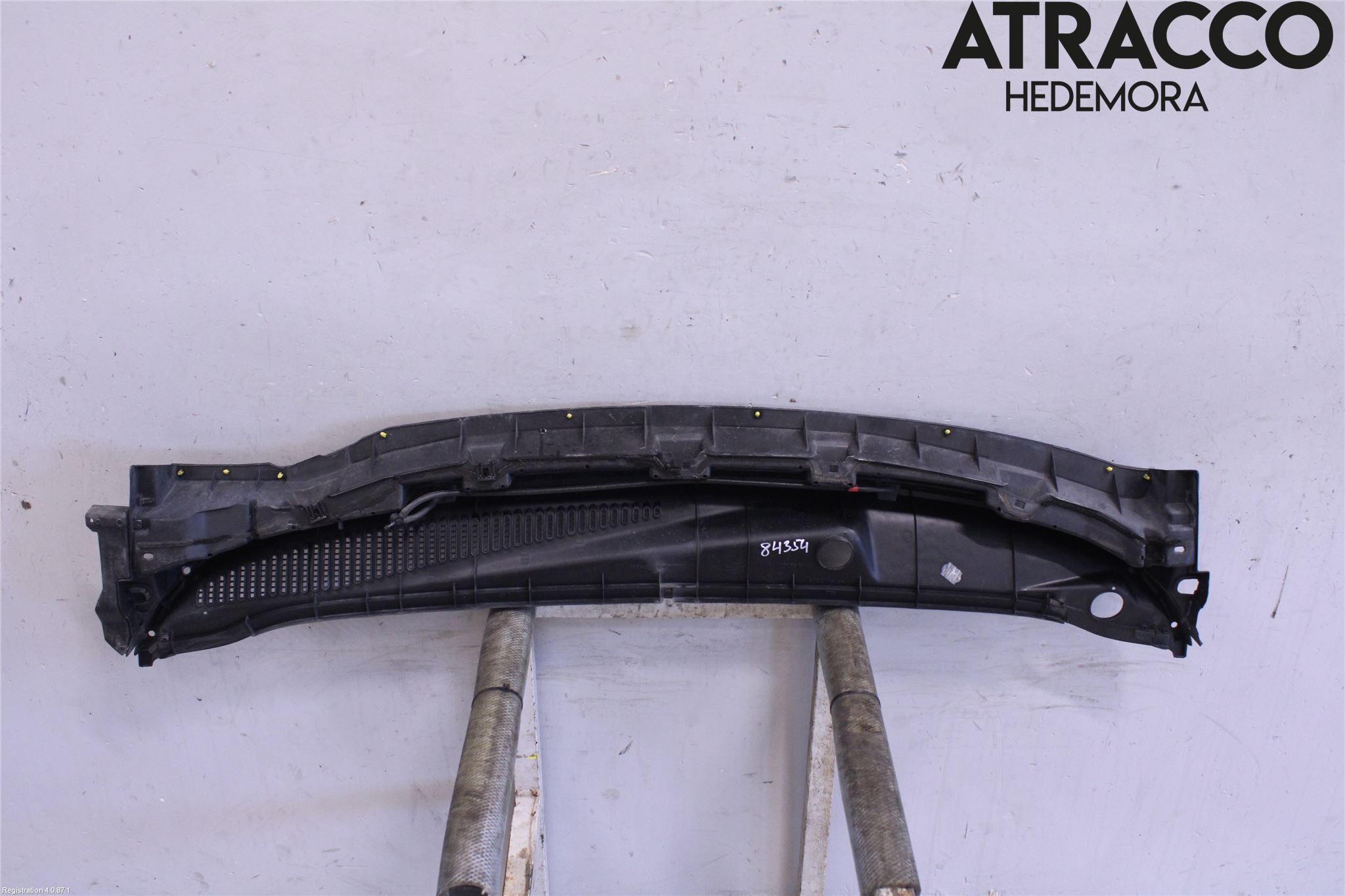 Nissan NOTE E11 06-14 Visker Deksel-Grill-Under Frr