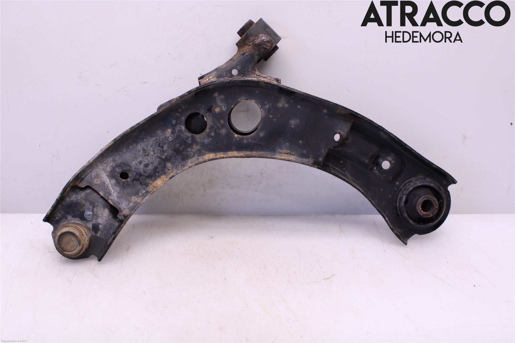 Mazda 3 IV 19- Bærearm Foran Høyre Nedre