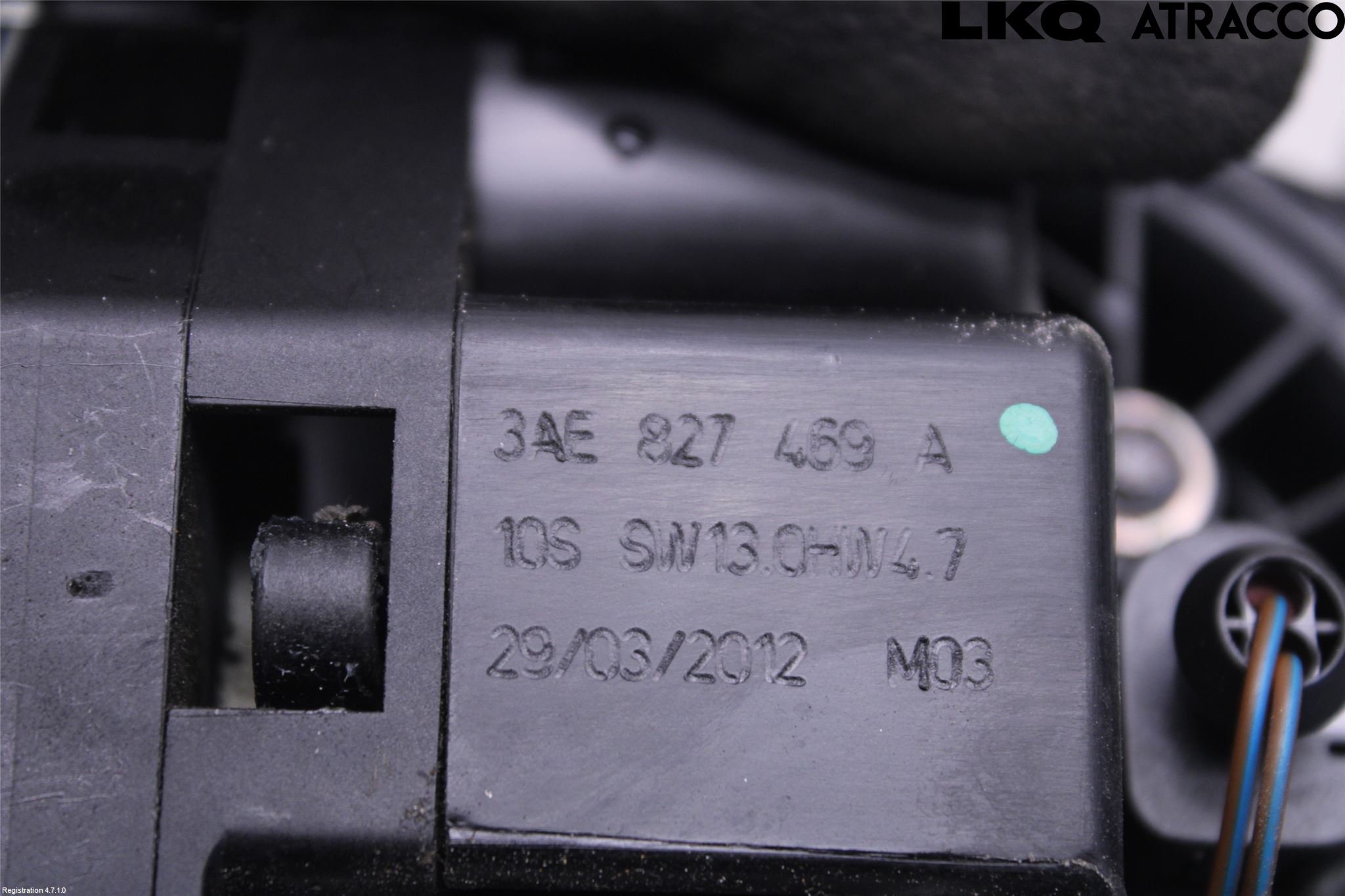 Volkswagen VW PASSAT 11-14 Bakluke Handtak Ytre
