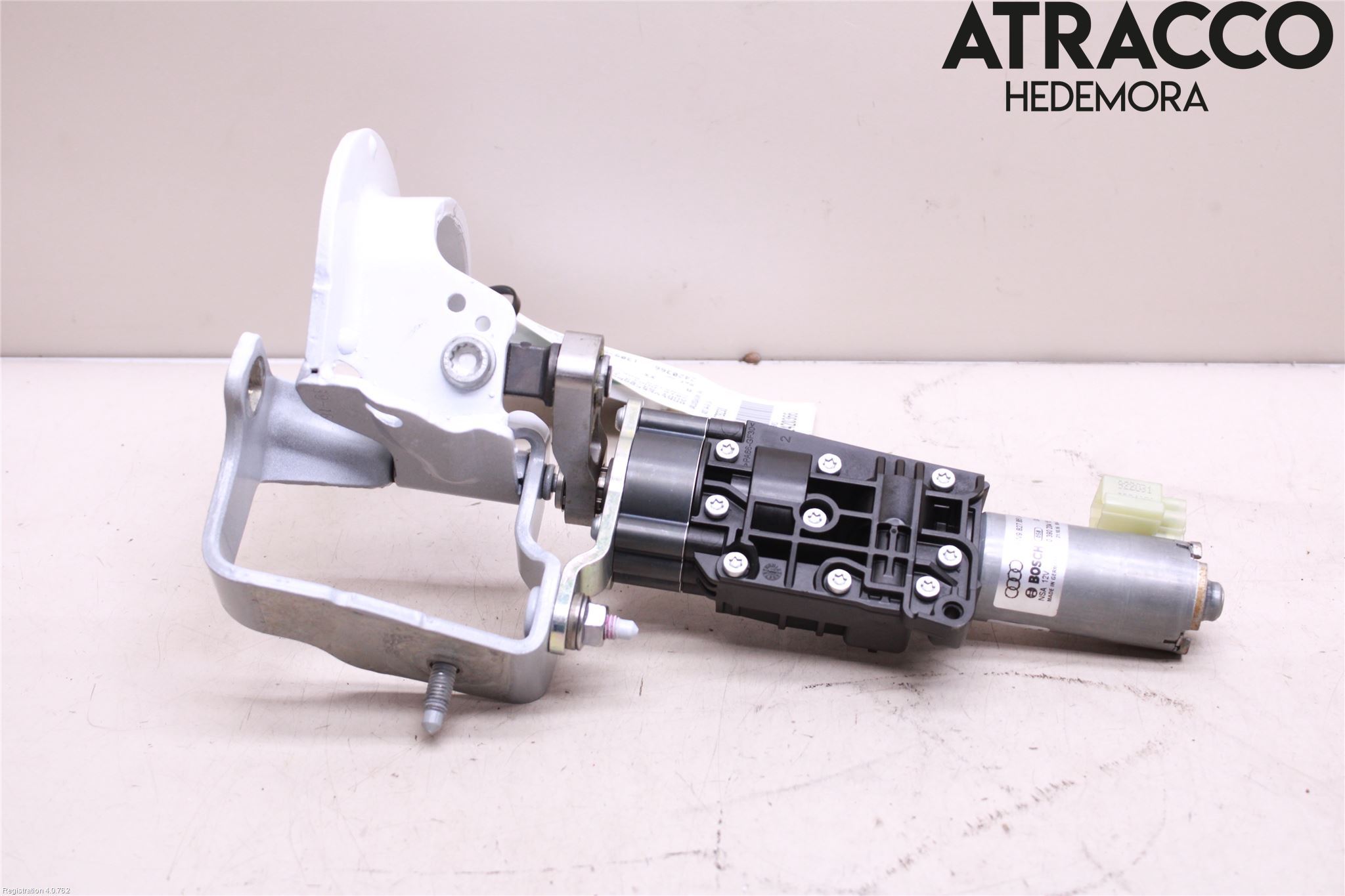 Audi A4/S4 B9 16-19 Bakluke Hengsel Venstre