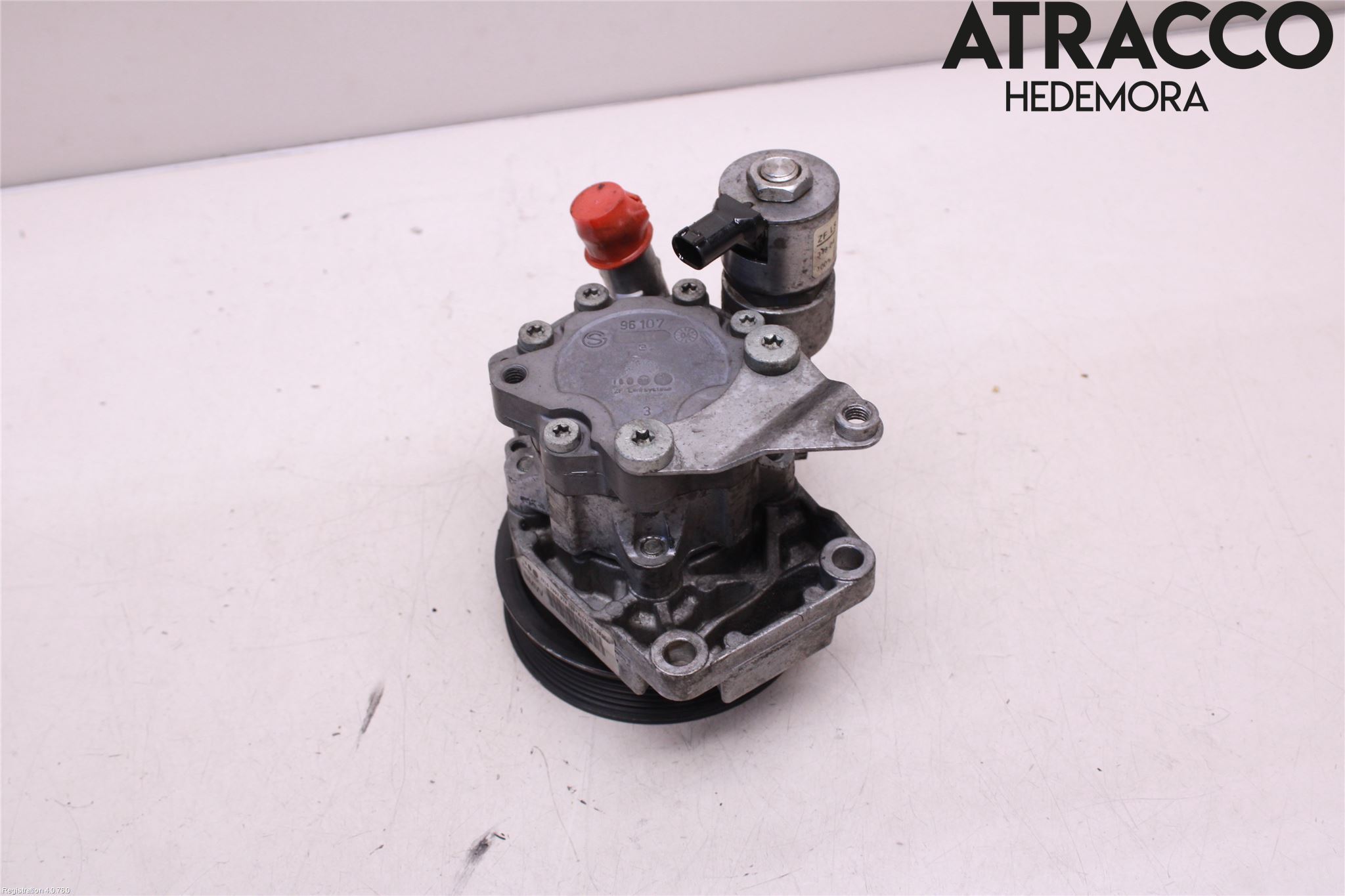 BMW 5 E60/61 Sed/Tou 02-10 Servo Pumpe