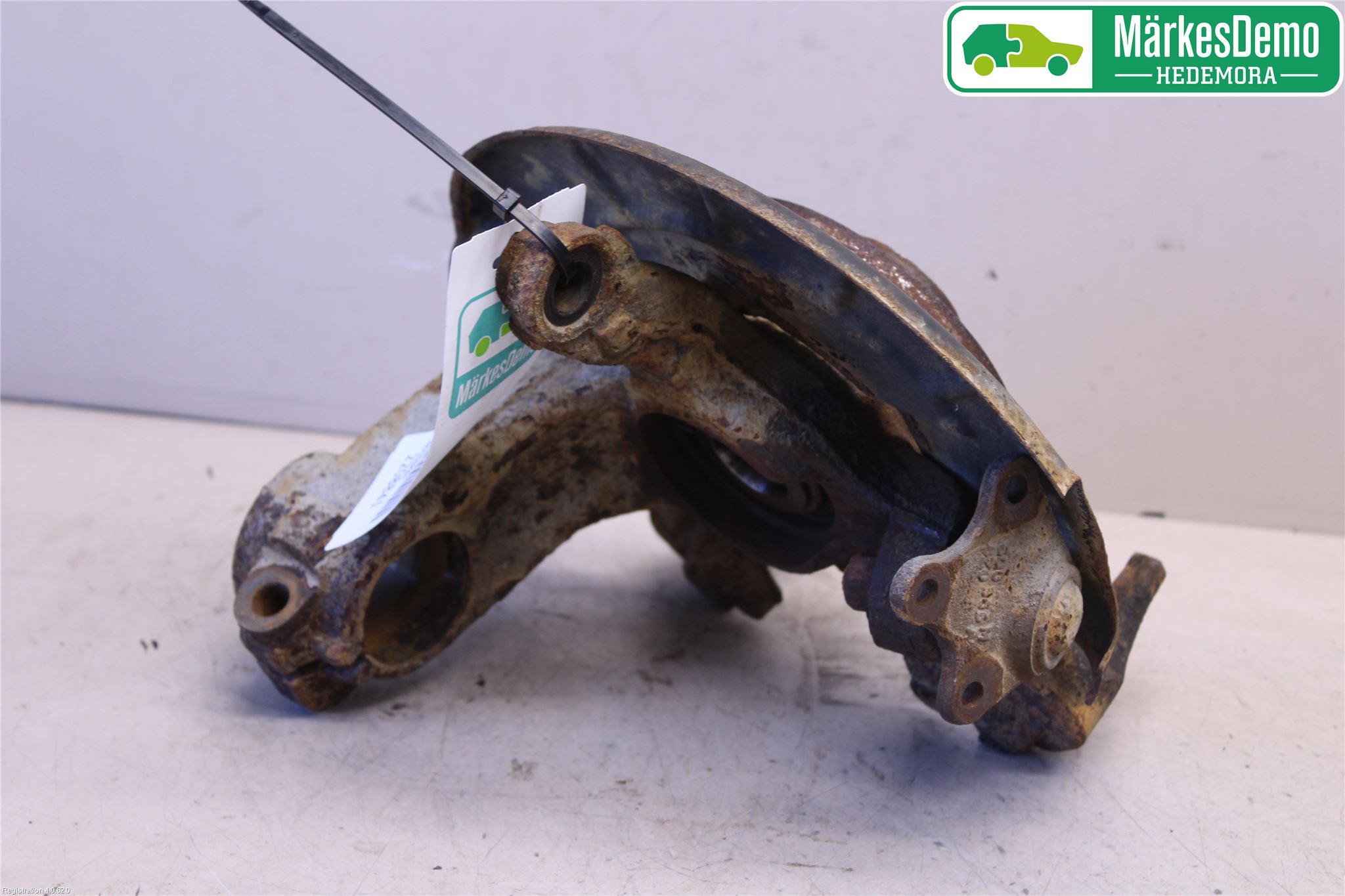 Volkswagen VW POLO 05-09 Spindel Hf
