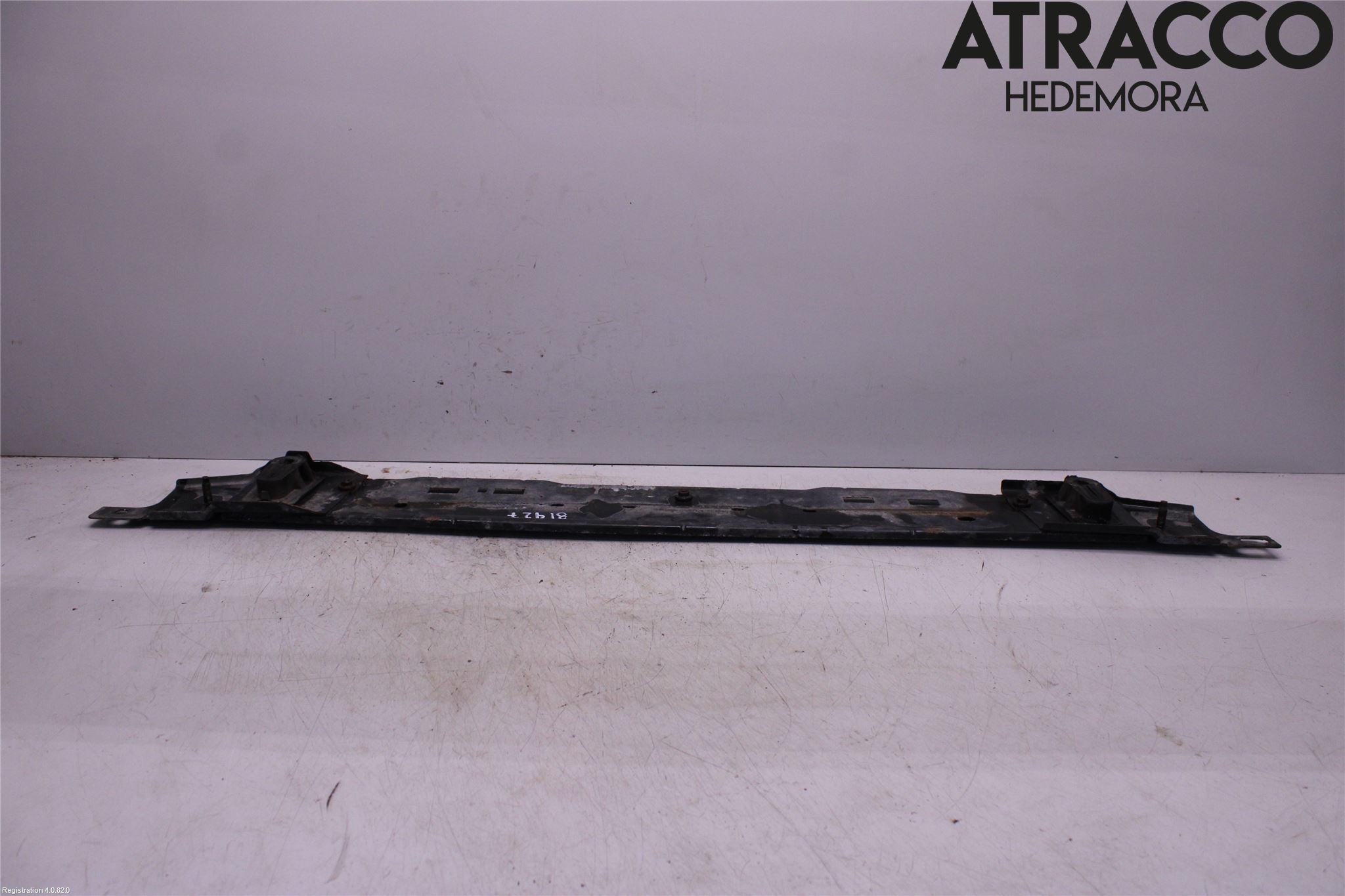 Peugeot 3008 17-24 Radiator Feste - Ramme - Bjelk