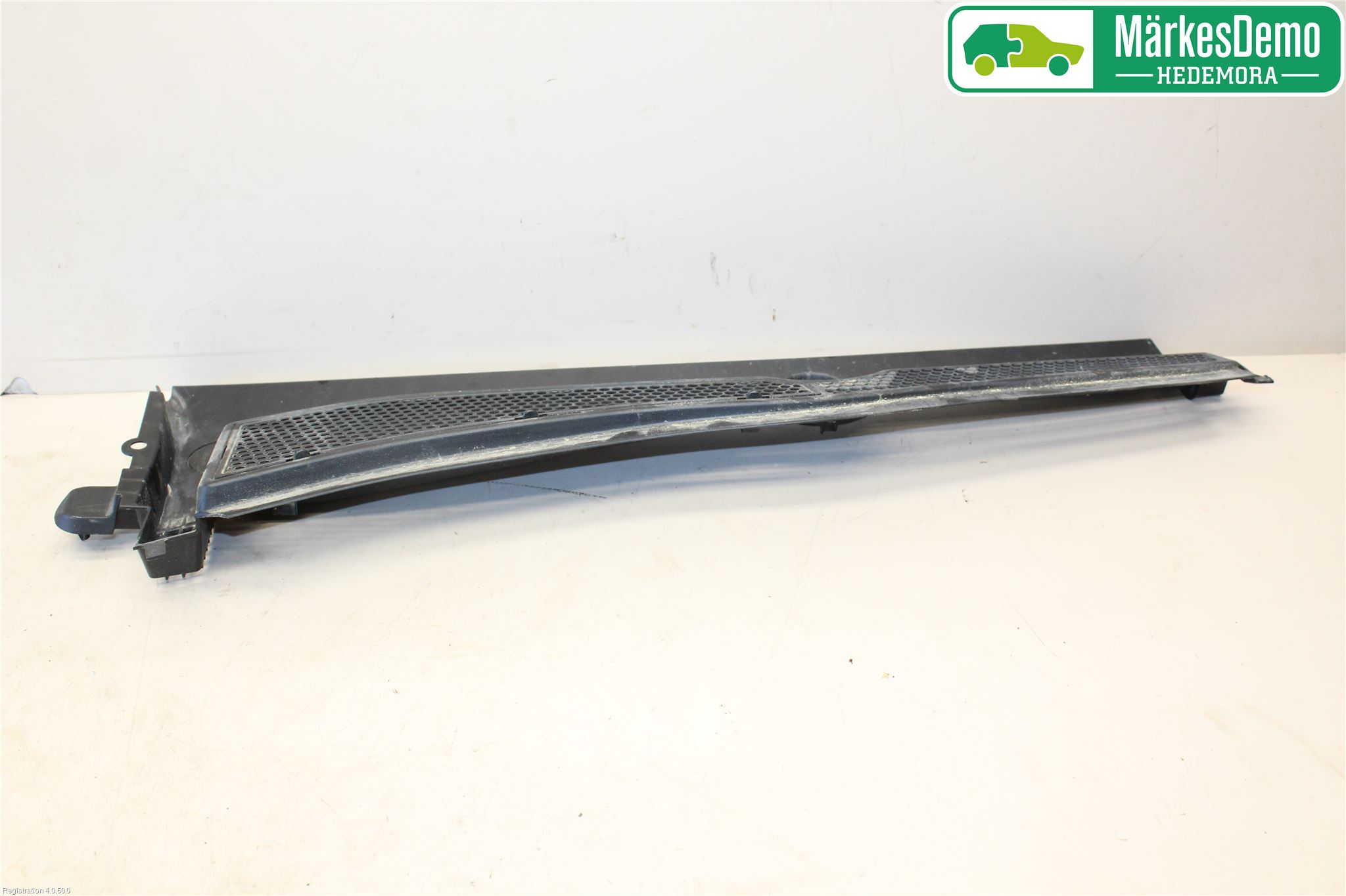 Peugeot 208 12-15 Visker Deksel-Grill-Under Frr