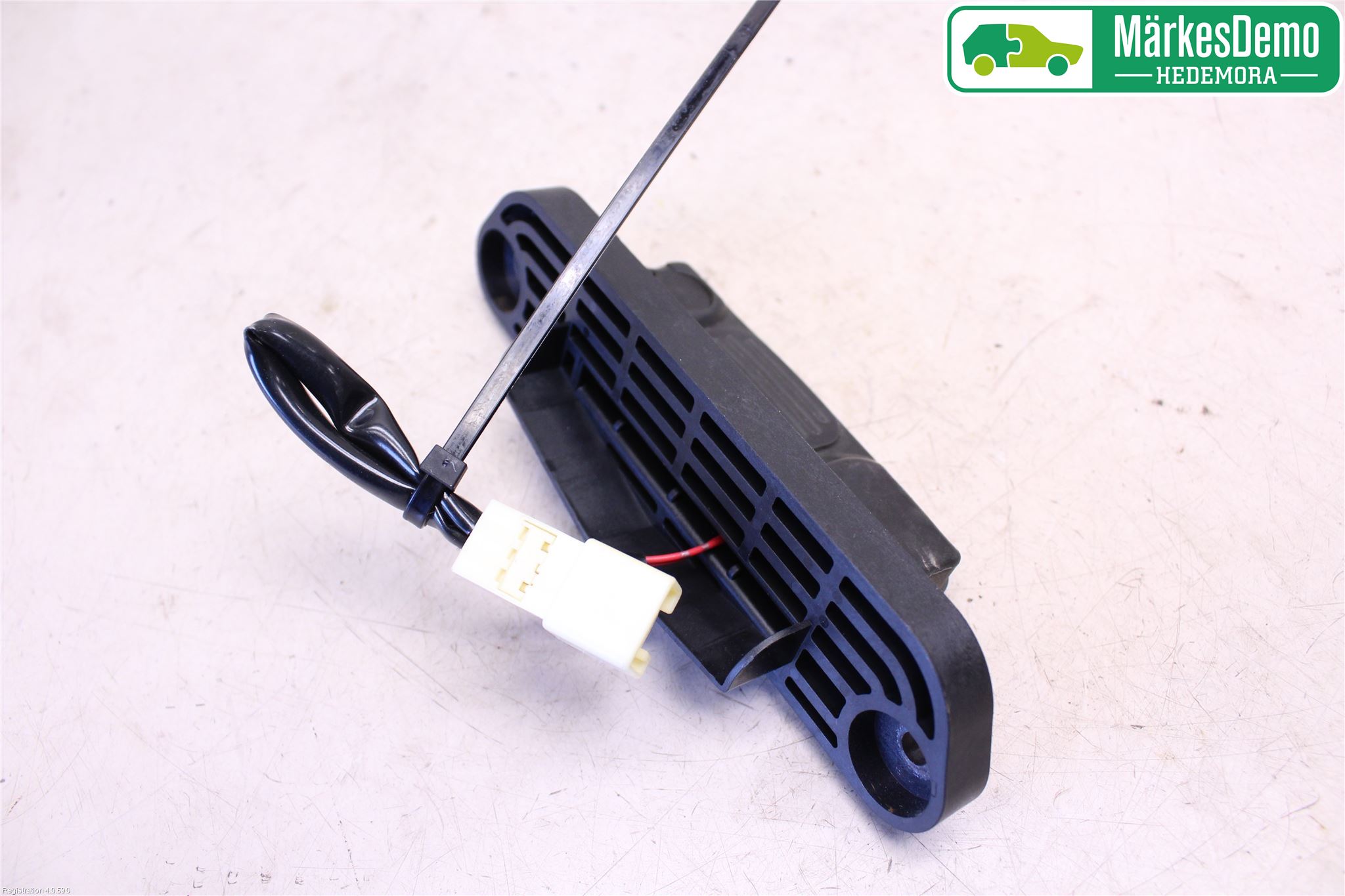 Mitsubishi OUTLANDER 07-12 Bakluke Handtak Ytre