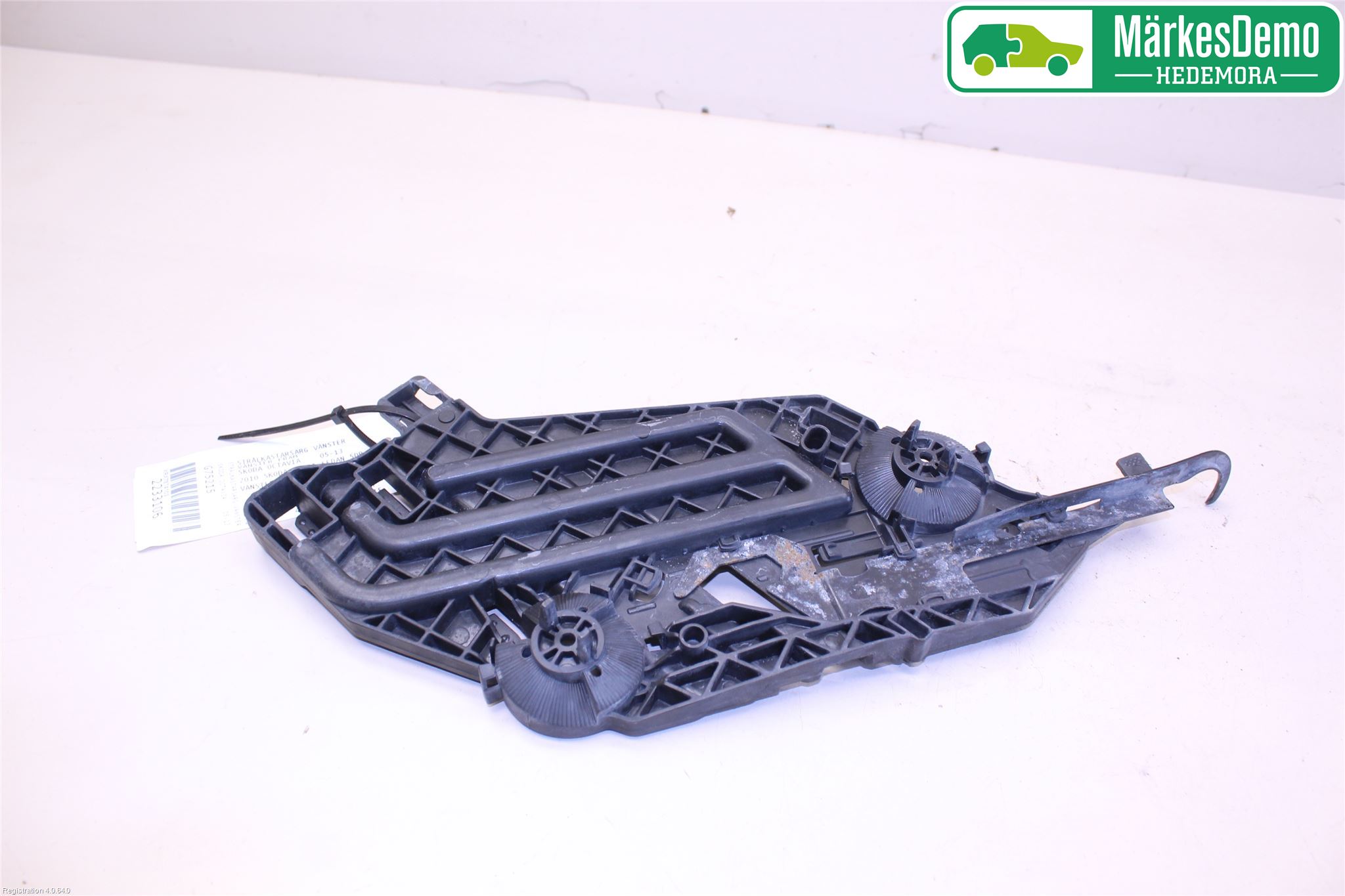 Skoda OCTAVIA (1Z) 05-13 Frontlykt Ramme V Lyktering
