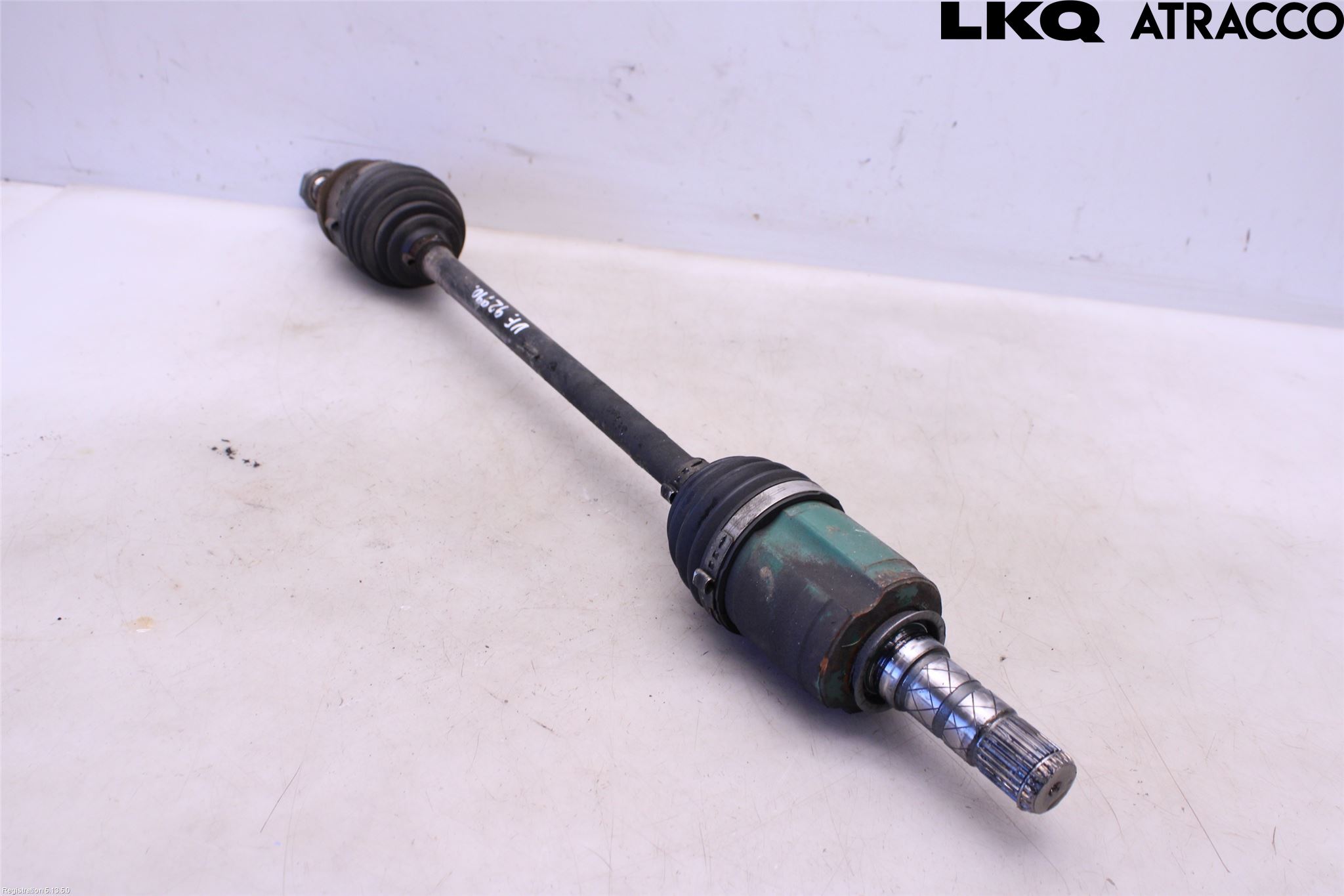 Subaru OUTBACK 10-15 Drivaksel Foran Kompl Venstre