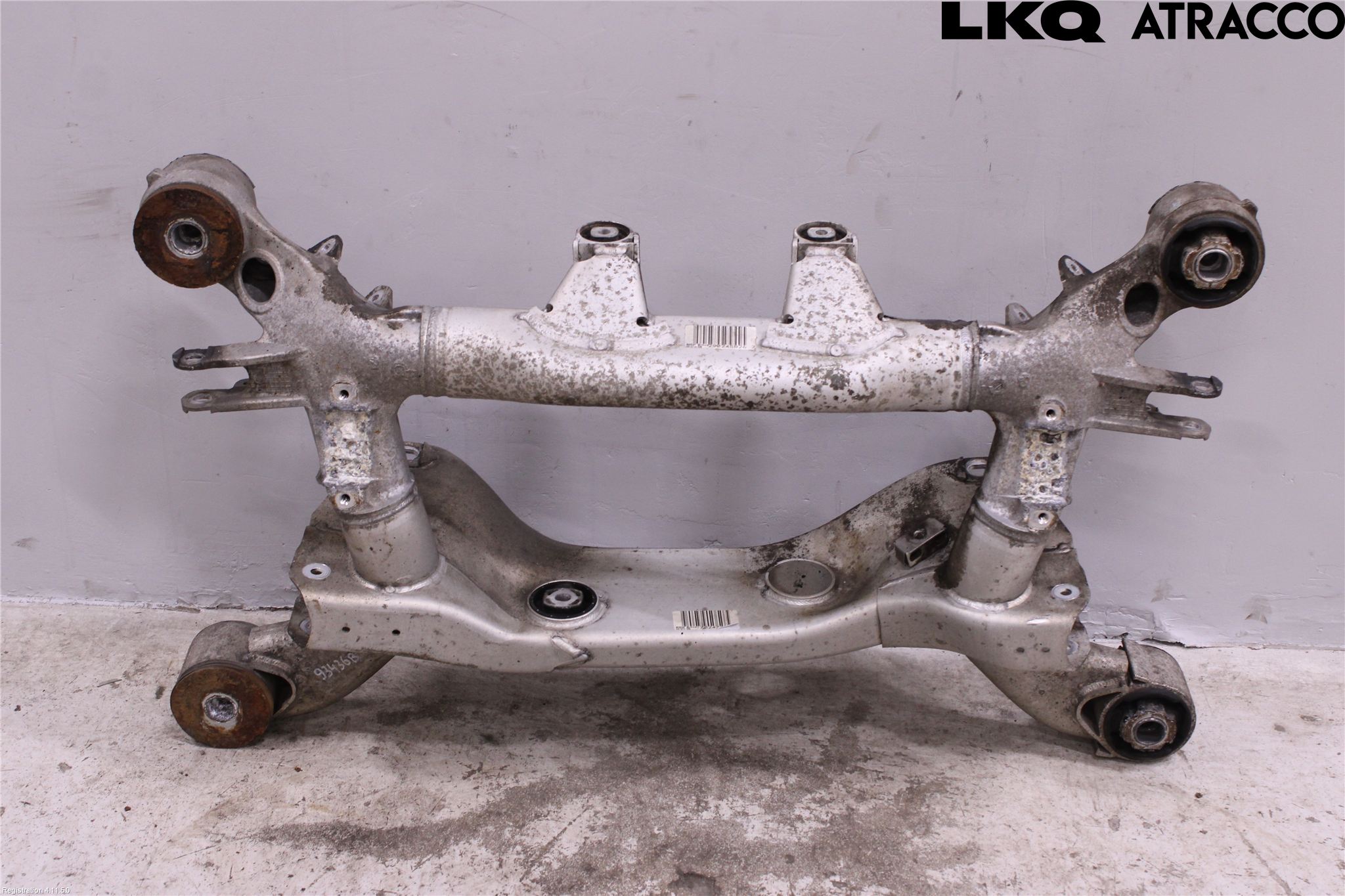 BMW 7 E65/66    00-08 Bakaksel Feste Travers-Ramme