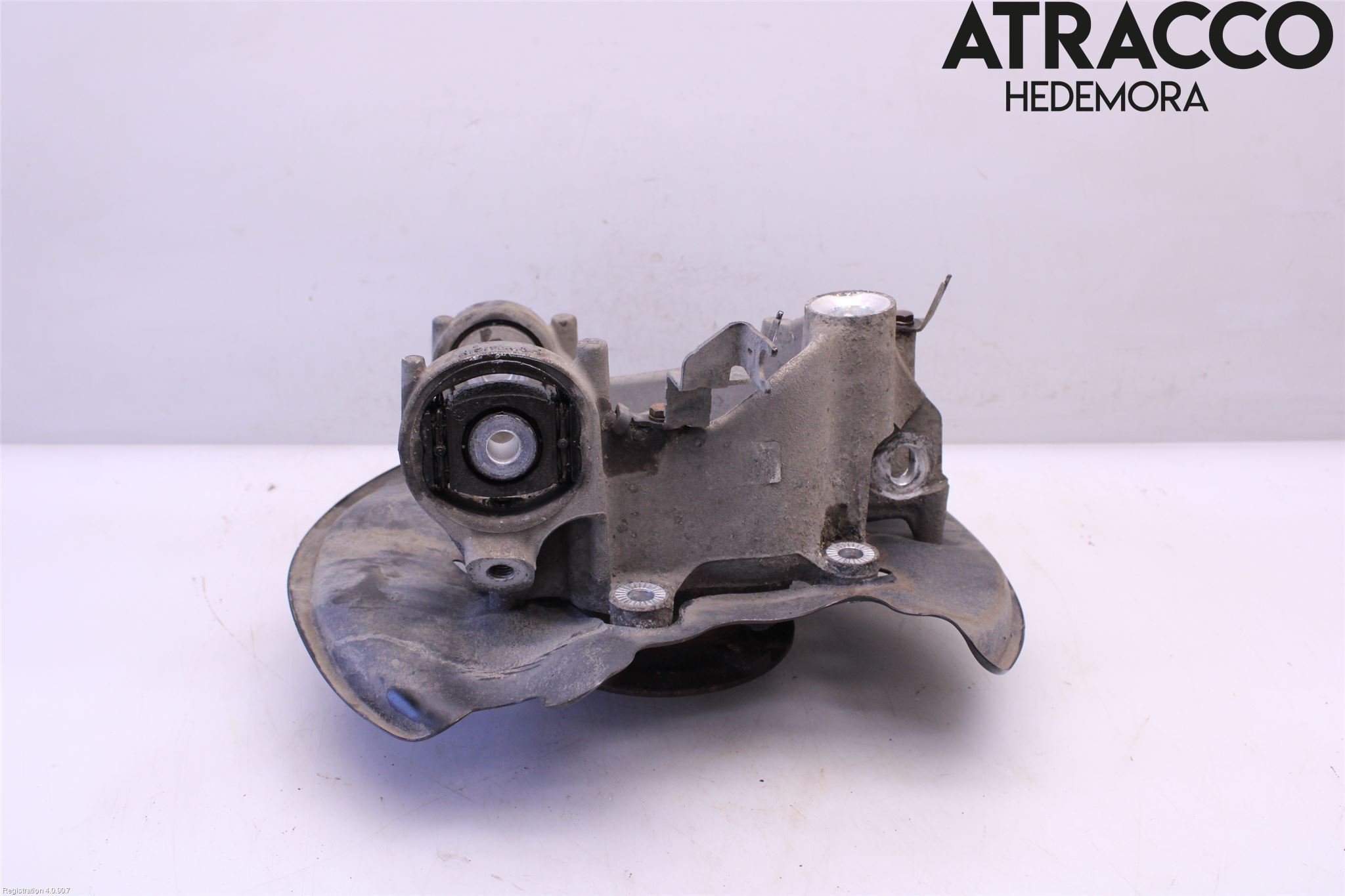 Audi A8/S8 4H 10-17 Spindel Vb
