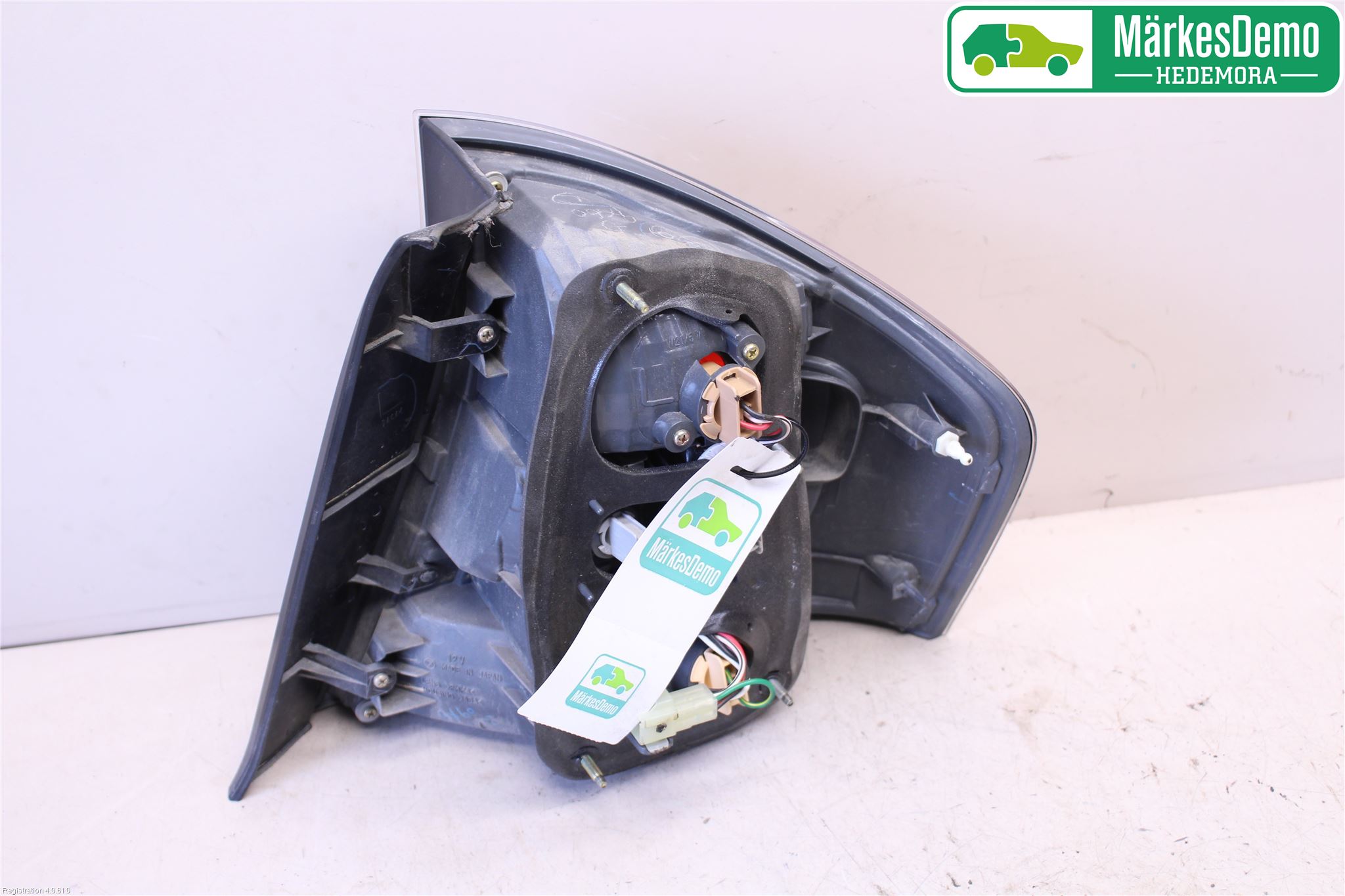 Subaru LEGACY    04-06 Baklykt Venstre