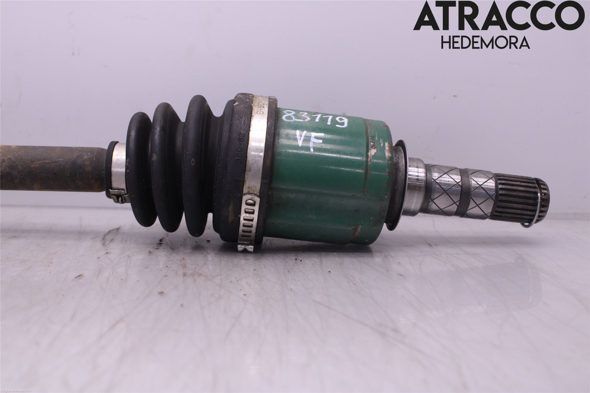 Subaru OUTBACK   04-06 Drivaksel Foran Kompl Venstre