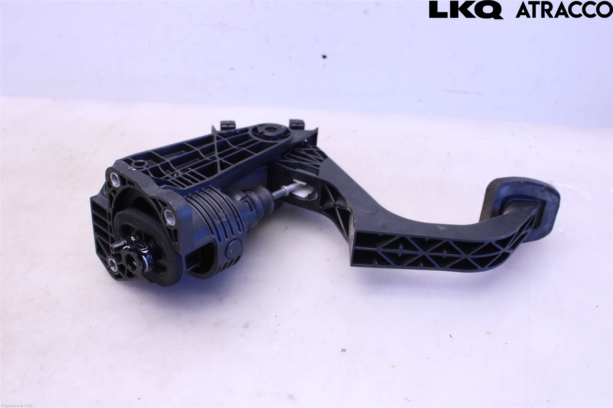 Mercedes-Benz MB VITO/V-KLASS (W640,W447,W448) 14- Clutch Pedal