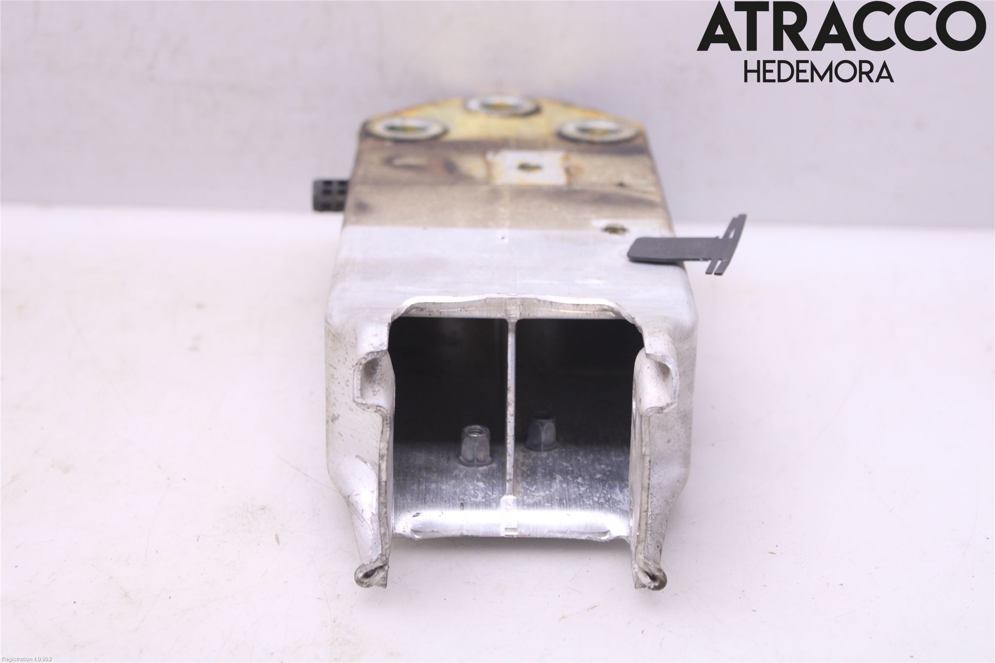 BMW 5 GT F07 09-17 Støtfanger Foran Feste