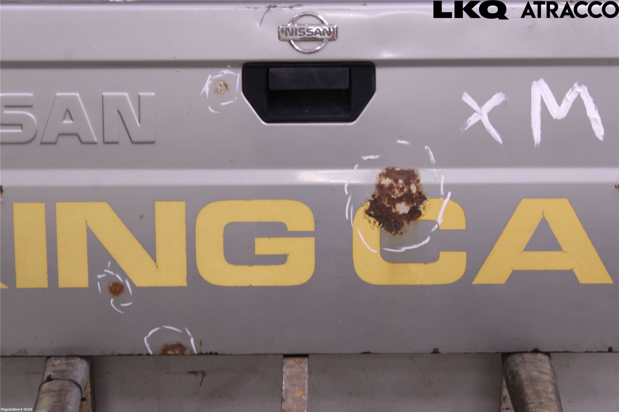 Nissan NAVARA 98-05 Lasteplan Luke Bak