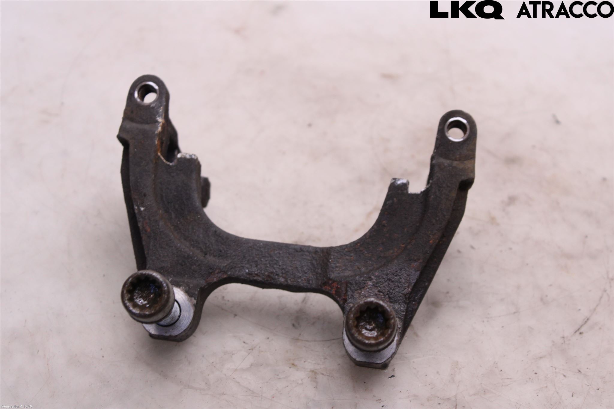 Volkswagen VW PASSAT 15-19 Bremsecaliper Feste Holder