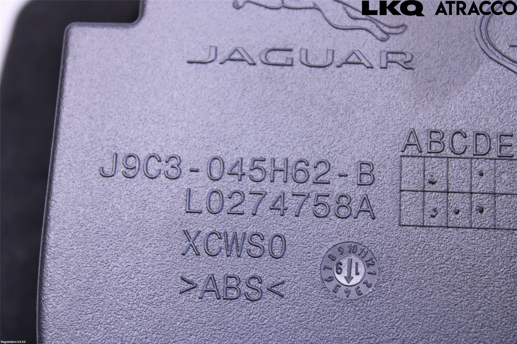 Jaguar E-PACE 17- Innr Koppholder