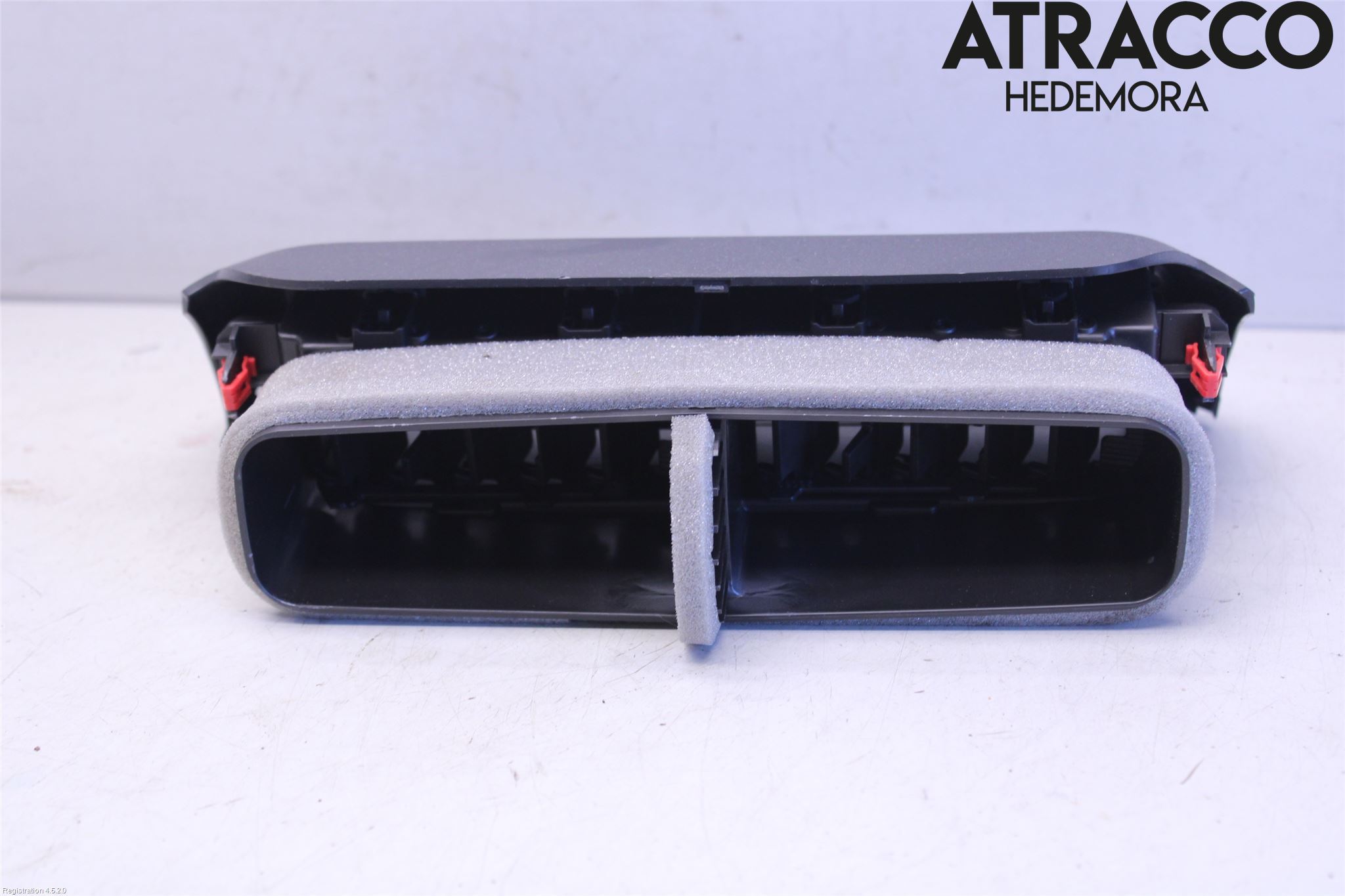 Toyota YARIS XP21 20- Dashbord Kanal - Dyse
