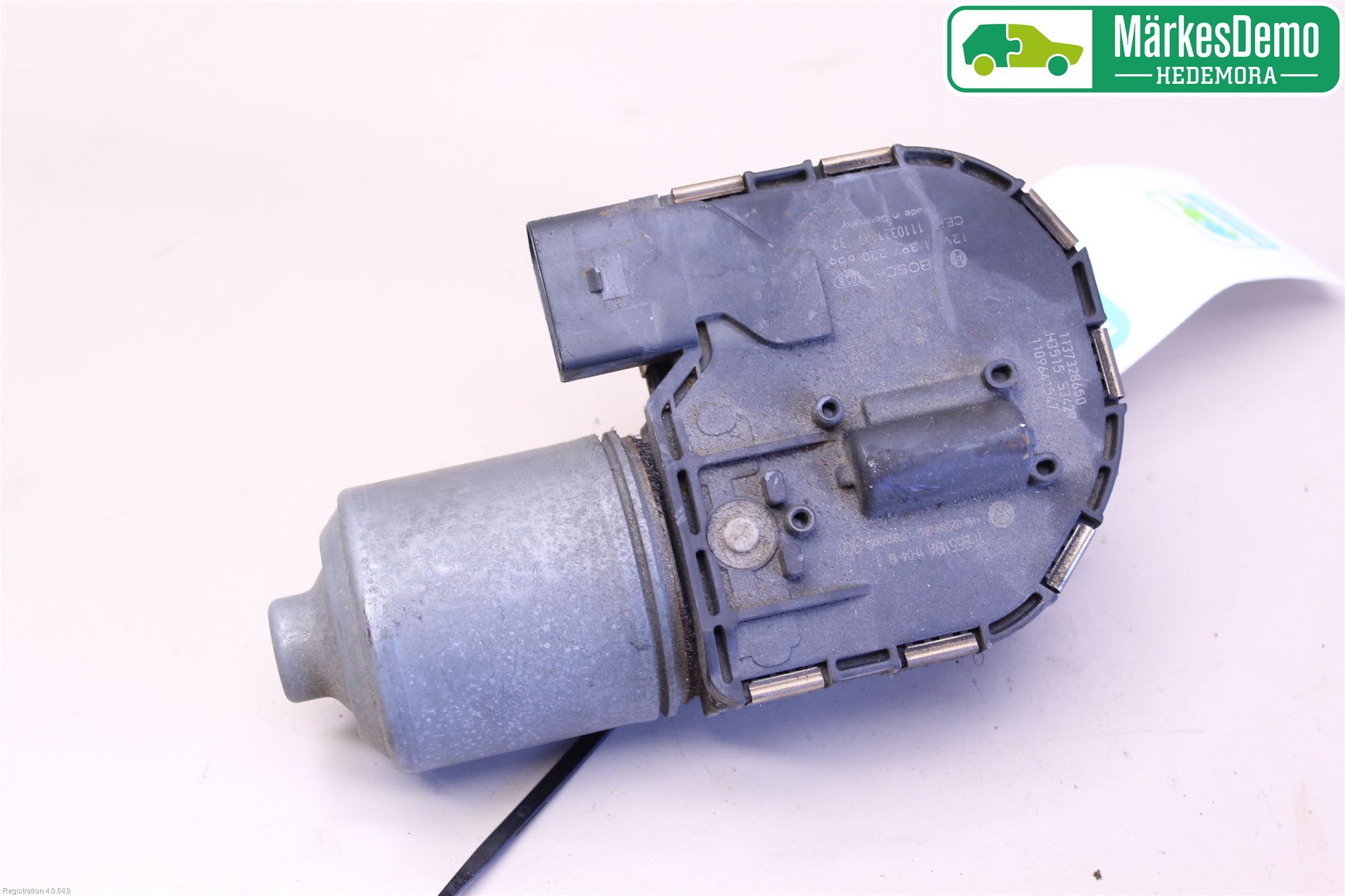 Volkswagen VW TOURAN 10-15 Viskermotor Frontrute