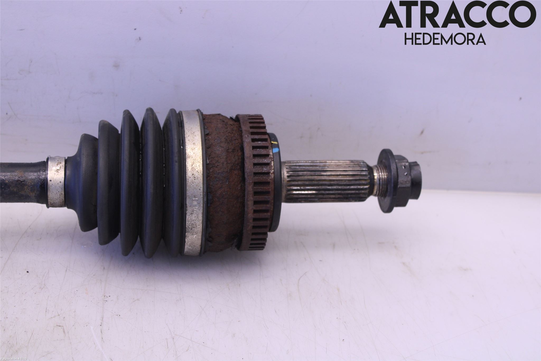 Audi A4/S4 08-11 Drivaksel Foran Kompl Venstre