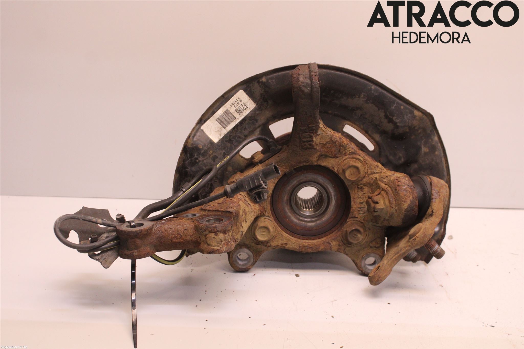 Toyota AVENSIS 09-15 Spindel Hf