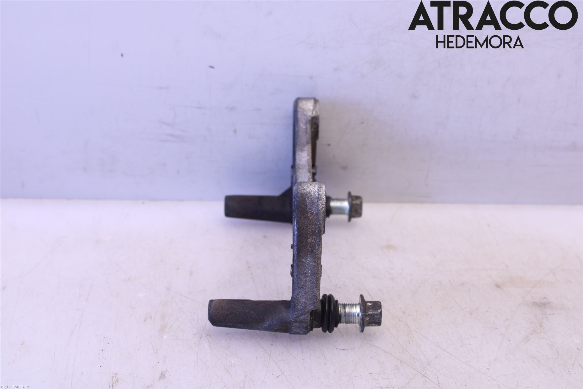 Mitsubishi SPACE STAR 13- Bremsecaliper Feste Holder