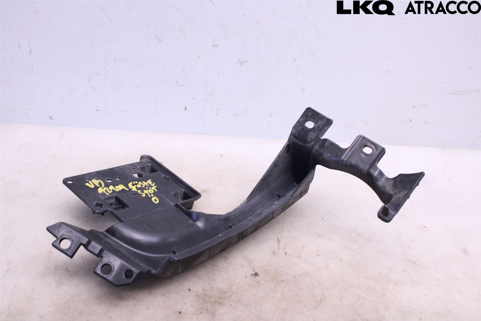 Landrover LAND ROVER RANGE ROVER EVOQUE (L538) 11-18 Støtfangerfeste Bak Venstre