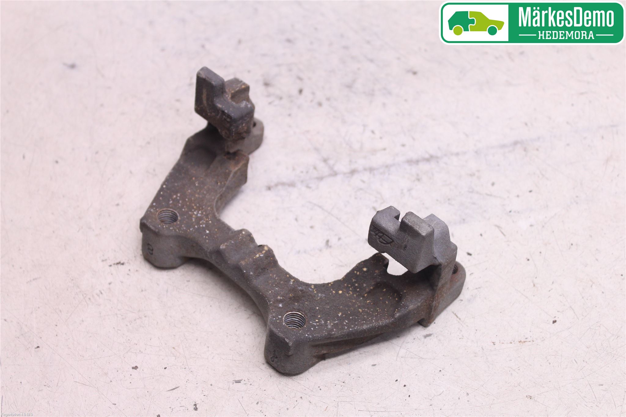 Volkswagen VW GOLF / E-GOLF VII 13-20 Bremsecaliper Feste Holder