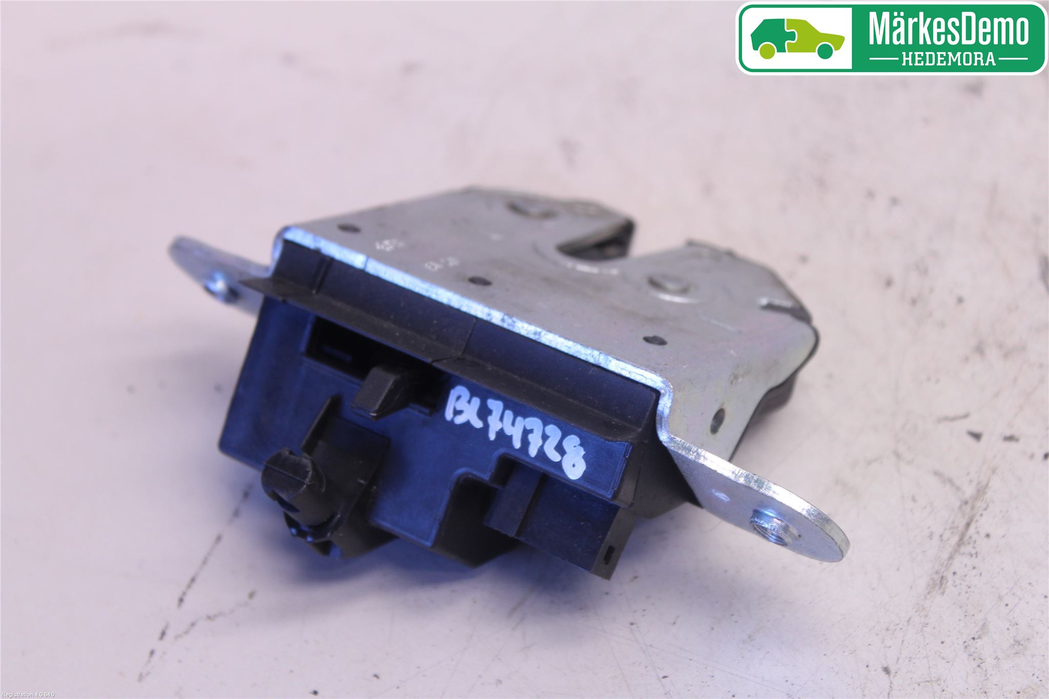 Opel CORSA D 07-14 Bakluke-Lokk Låsekasse