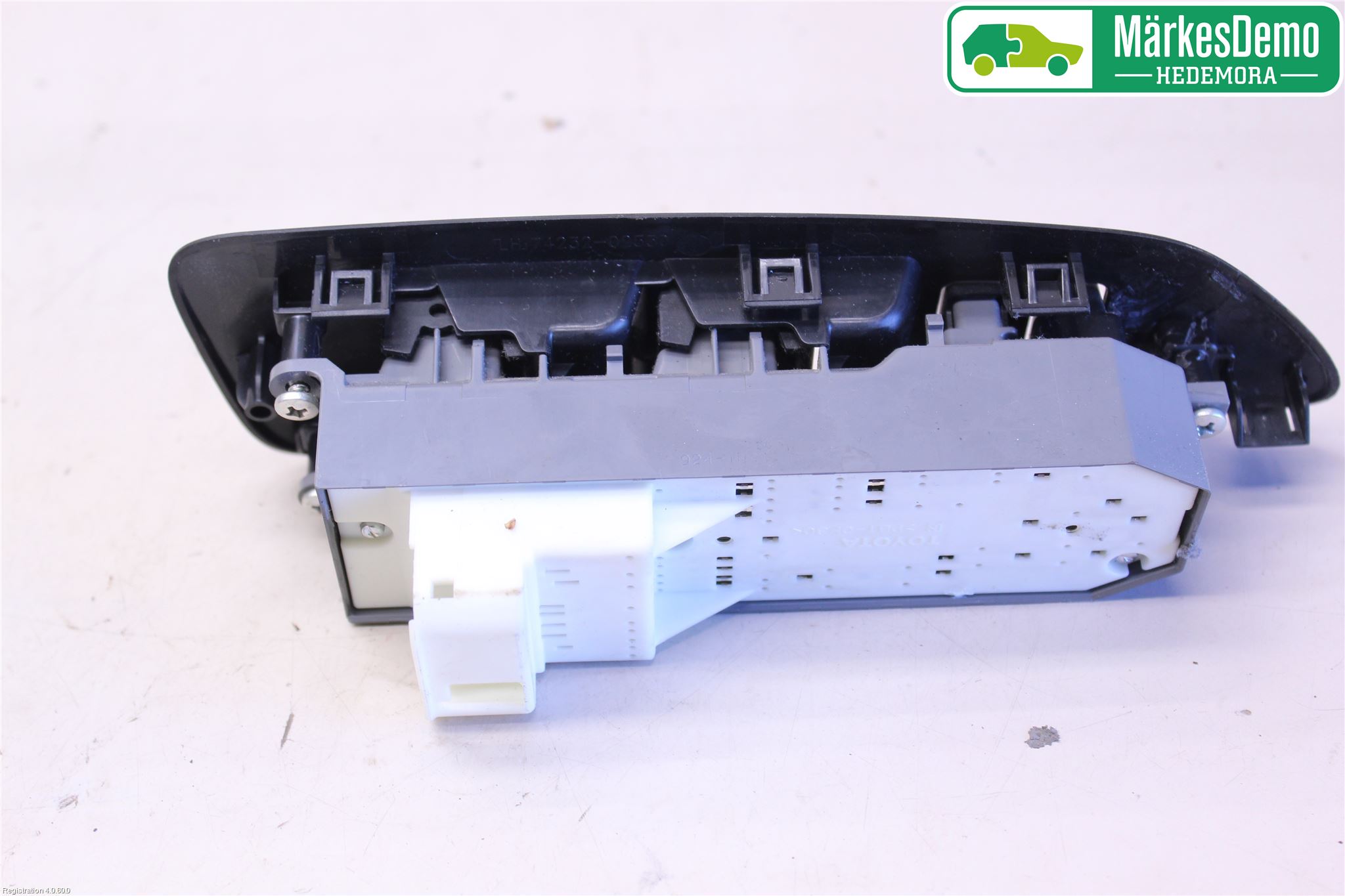 Toyota AURIS 07-09 Bryter Vindusheis